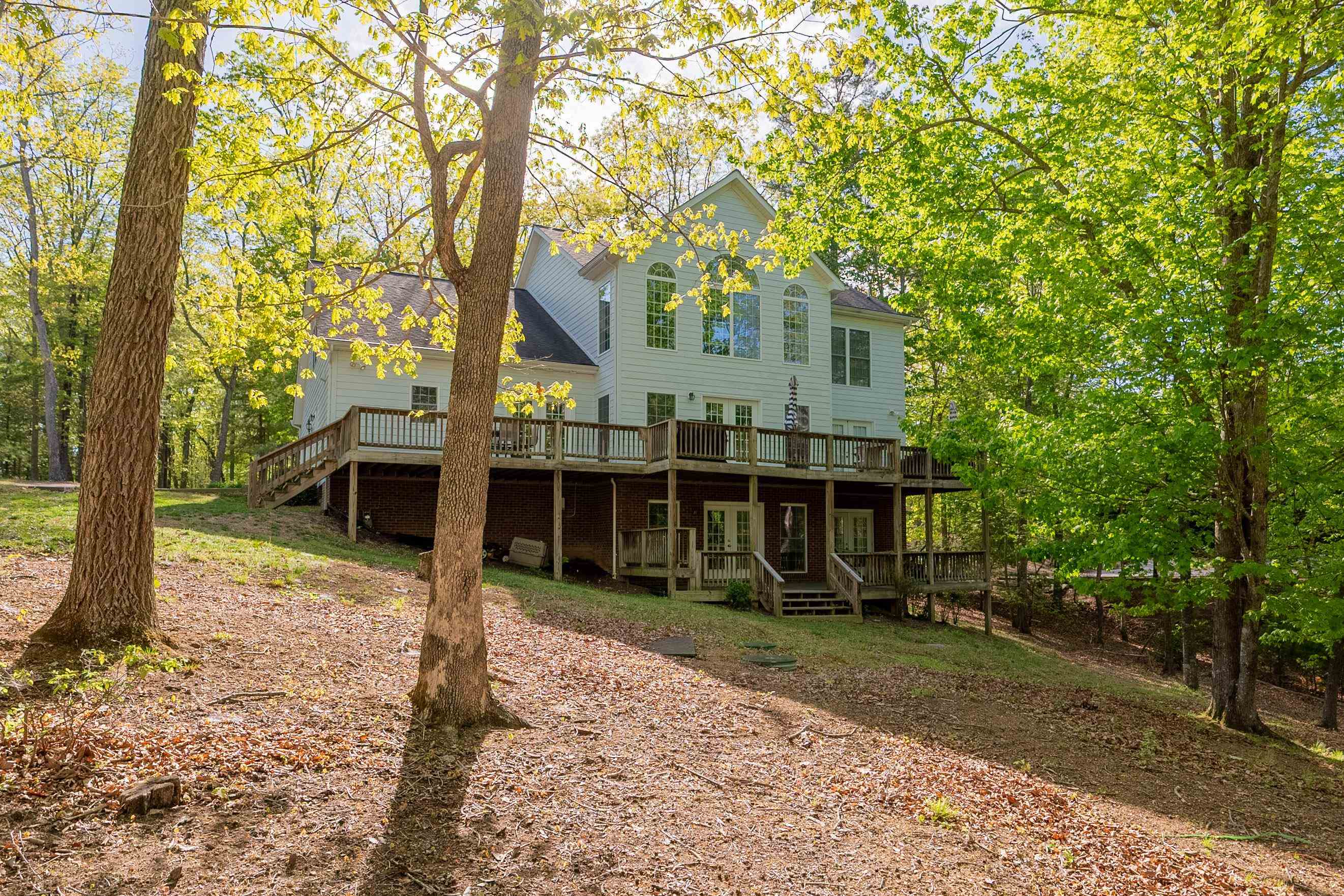 960 Coalwood Way