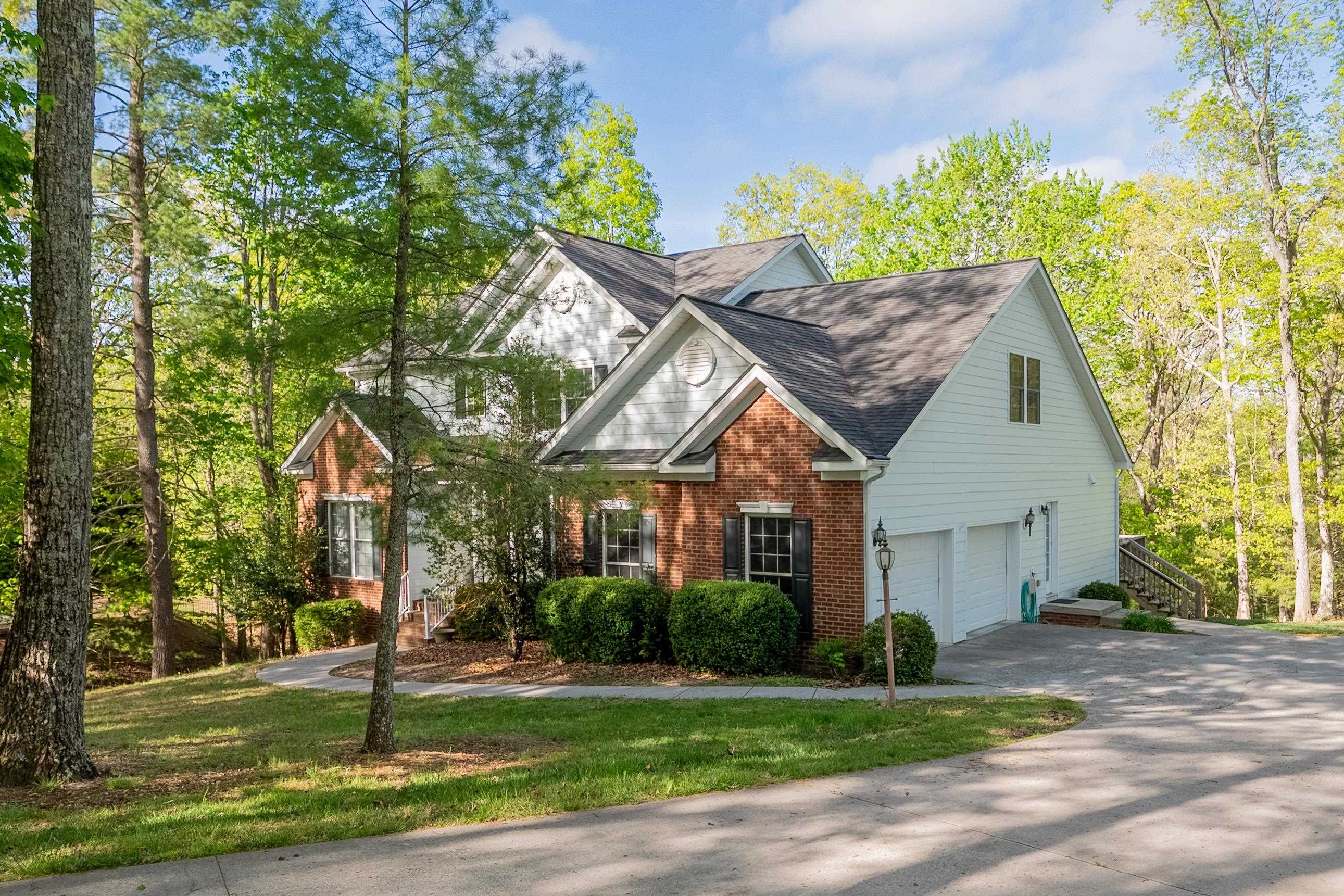 960 Coalwood Way