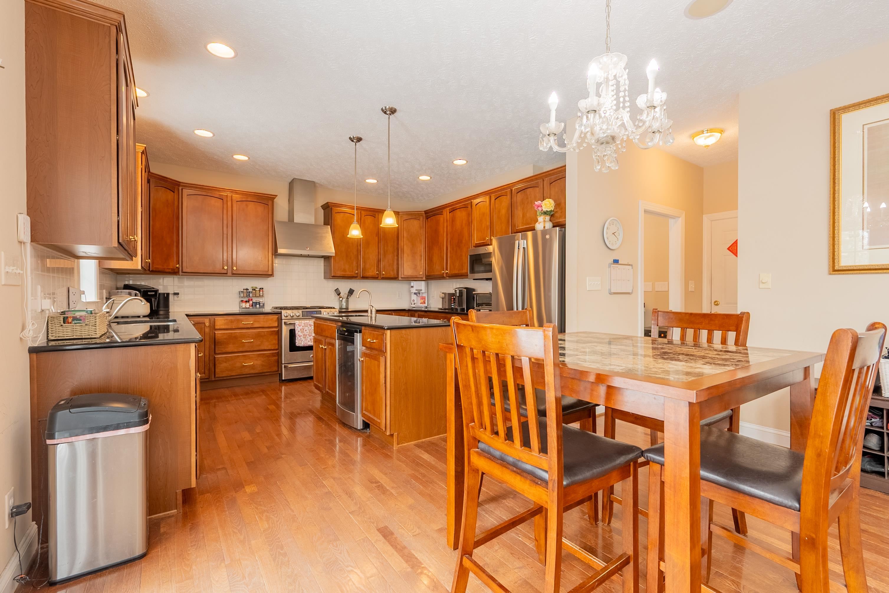 960 Coalwood Way