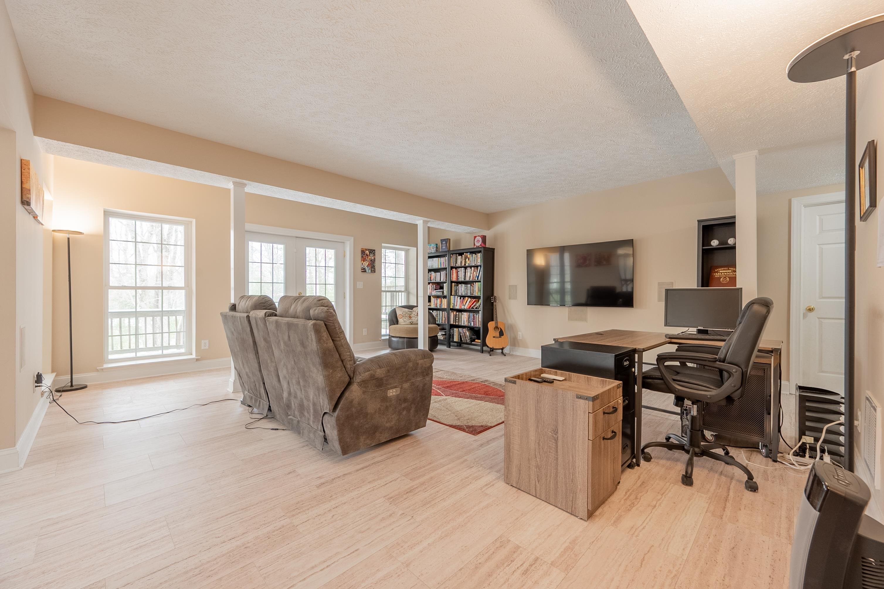 960 Coalwood Way