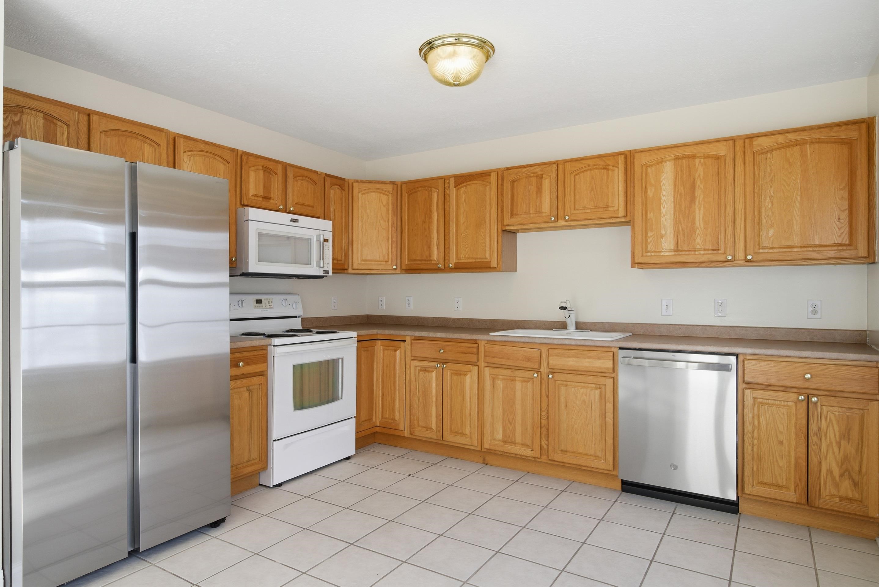 380 OAKTREE Boulevard