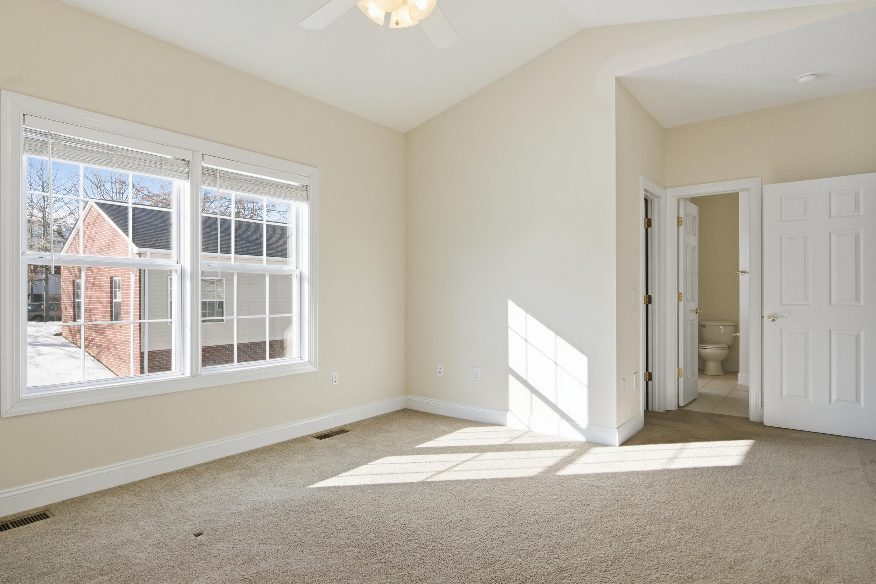 380 OAKTREE Boulevard