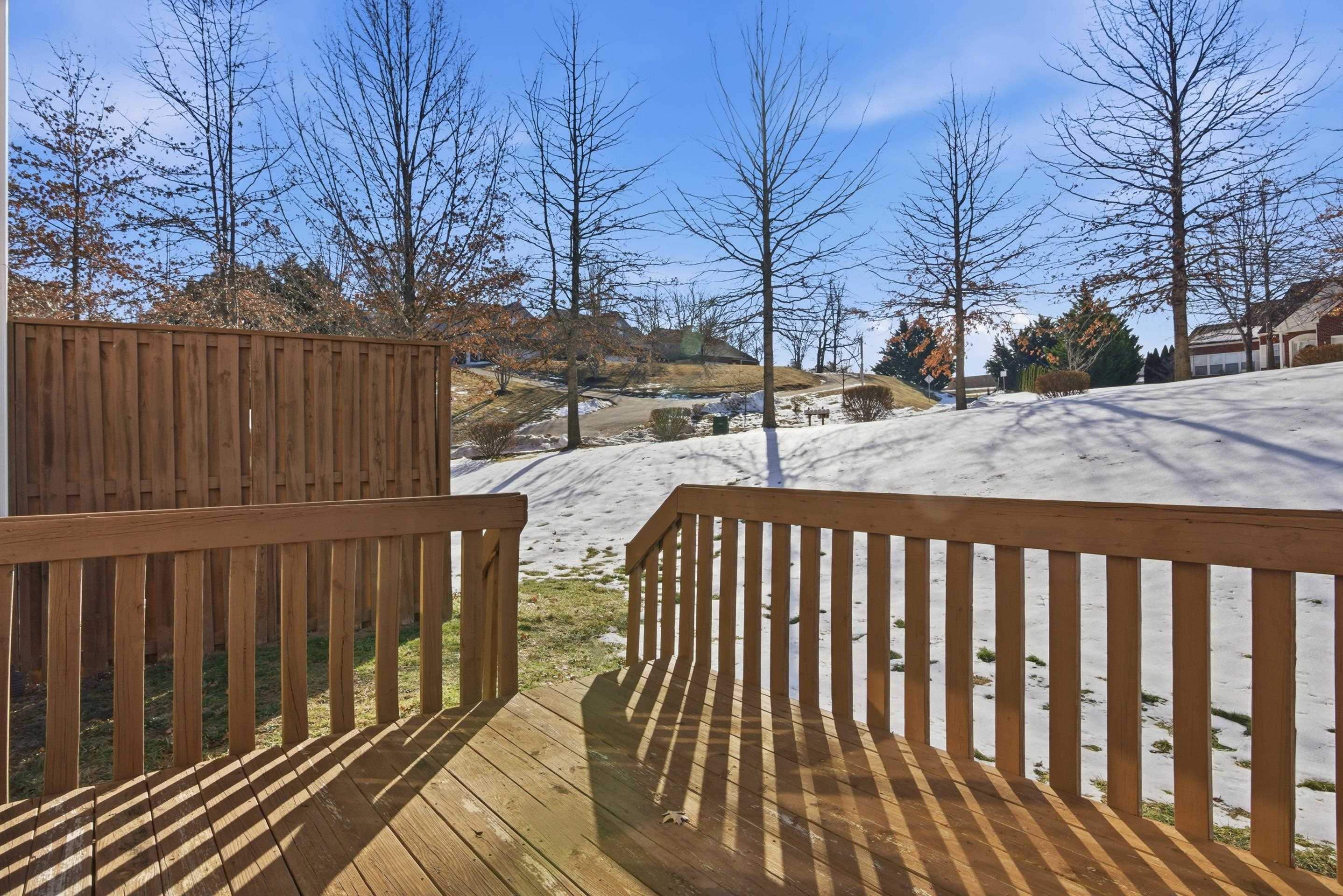 380 OAKTREE Boulevard