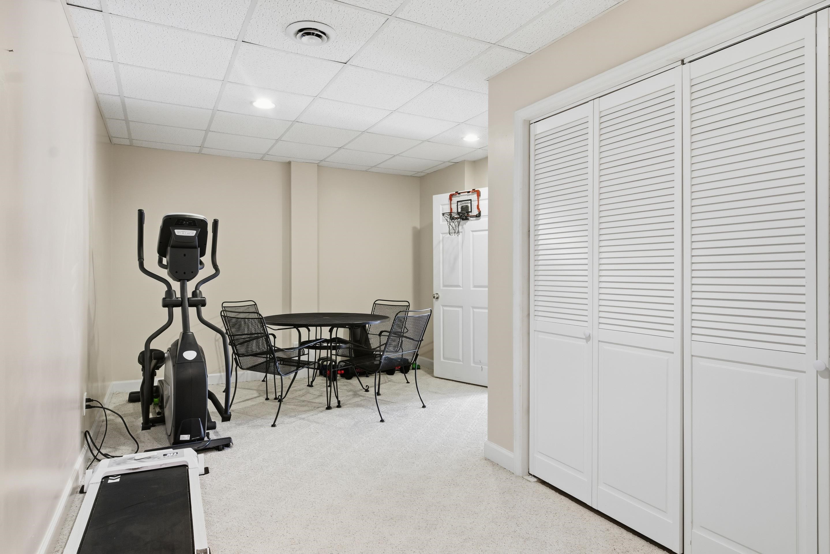 408 Cedar Orchard Dr W Drive W