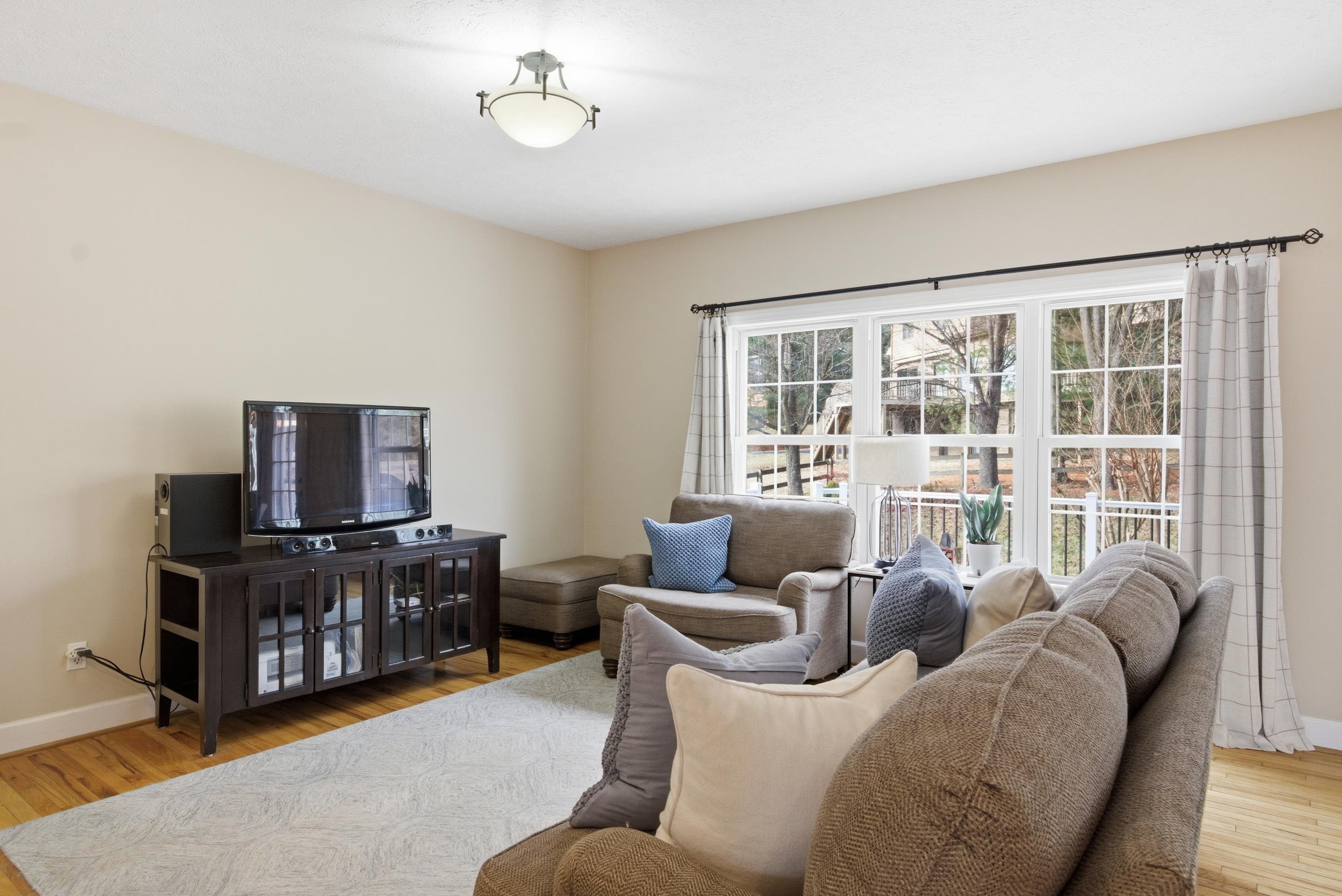 408 Cedar Orchard Dr W Drive W