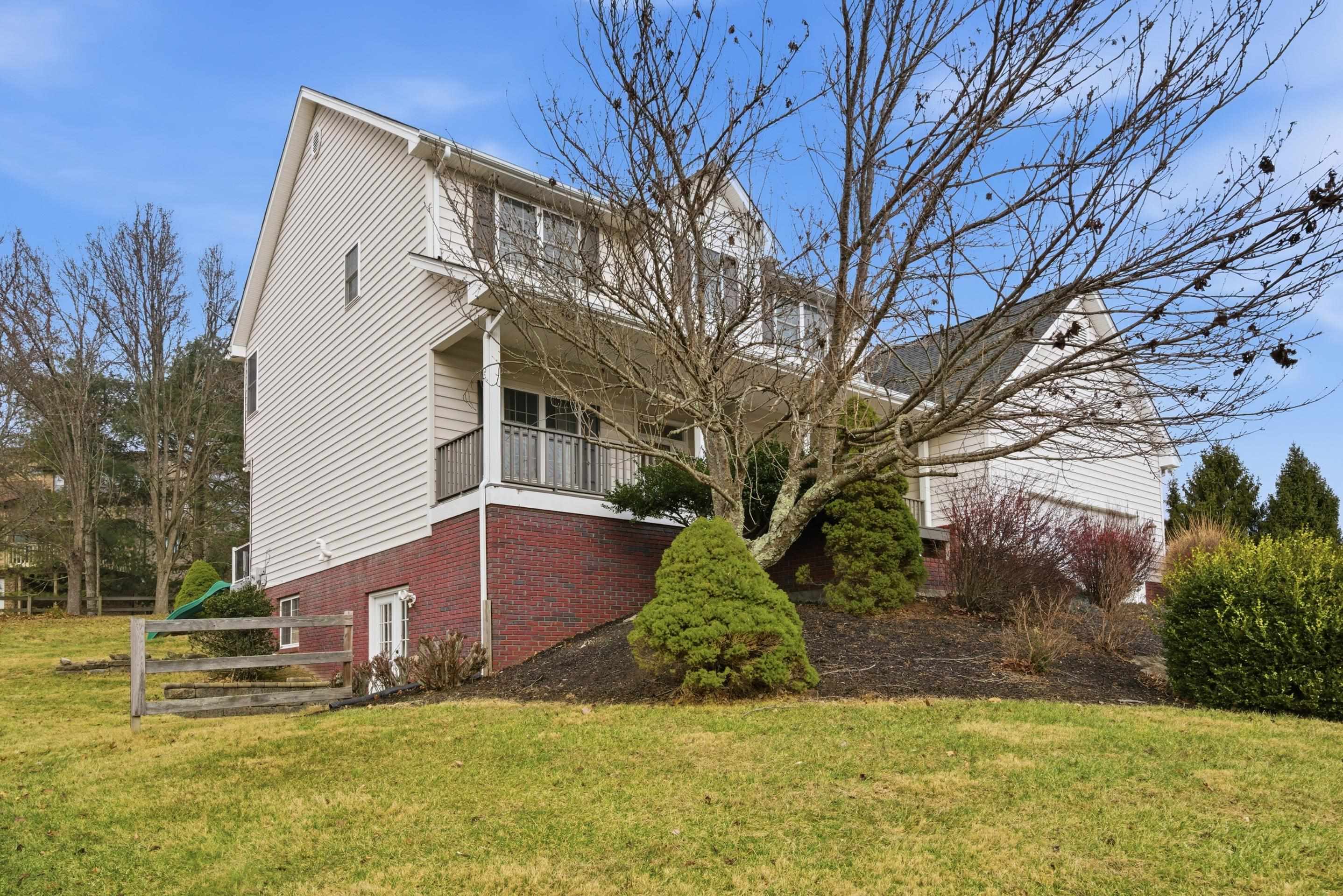 408 Cedar Orchard Dr W Drive W