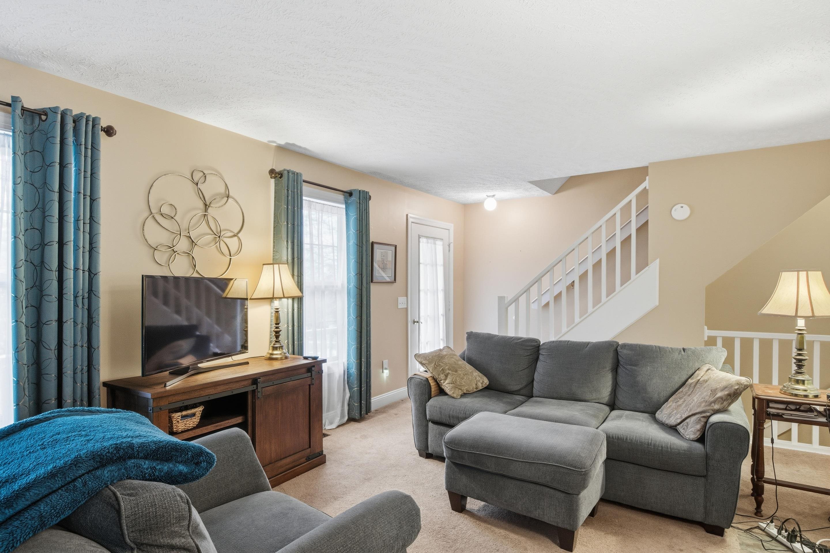 585 SILVER LEAF Drive