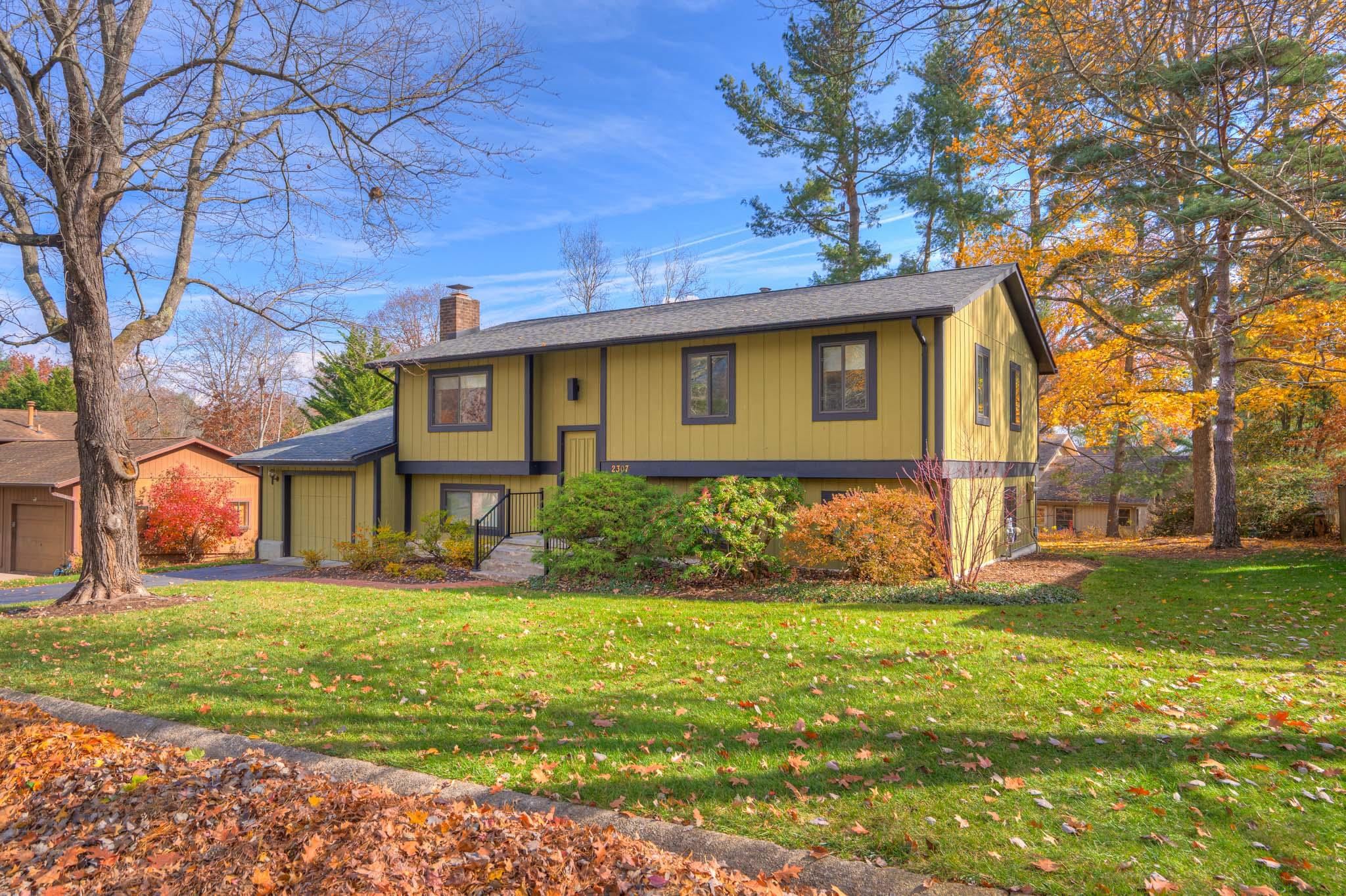 2307 Terra Bella Street