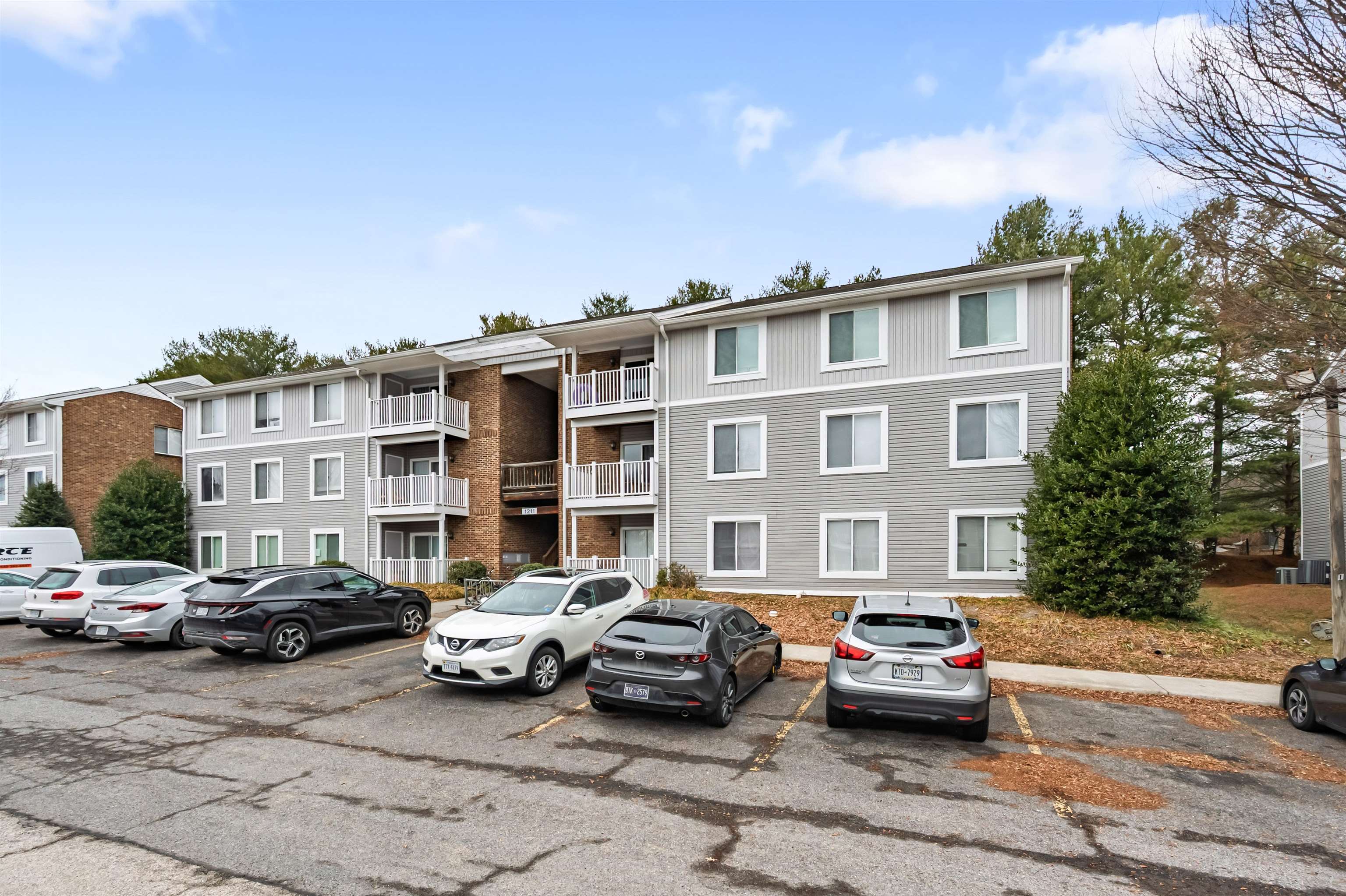 1211 University Terrace Apt D