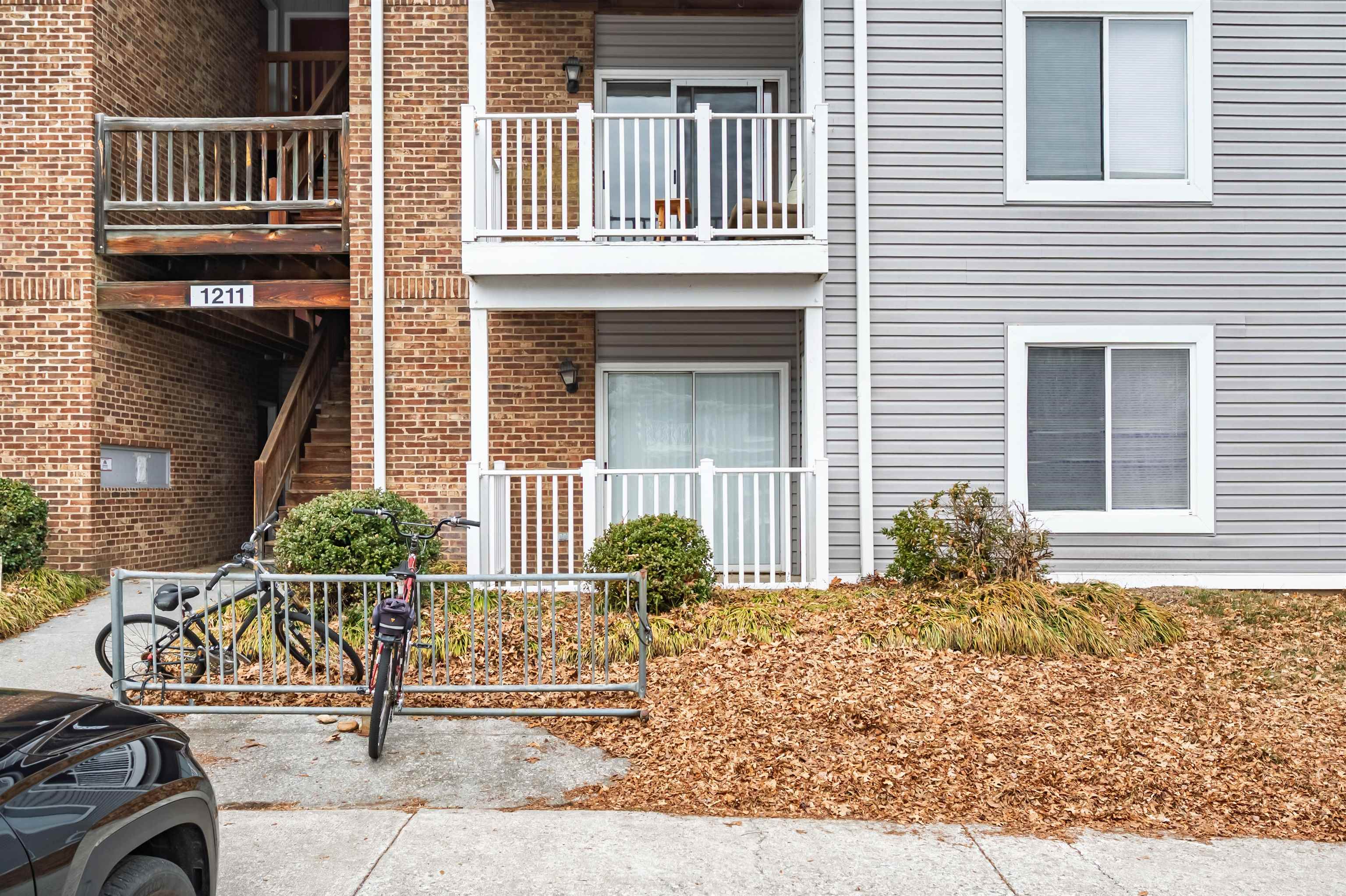 1211 University Terrace Apt D