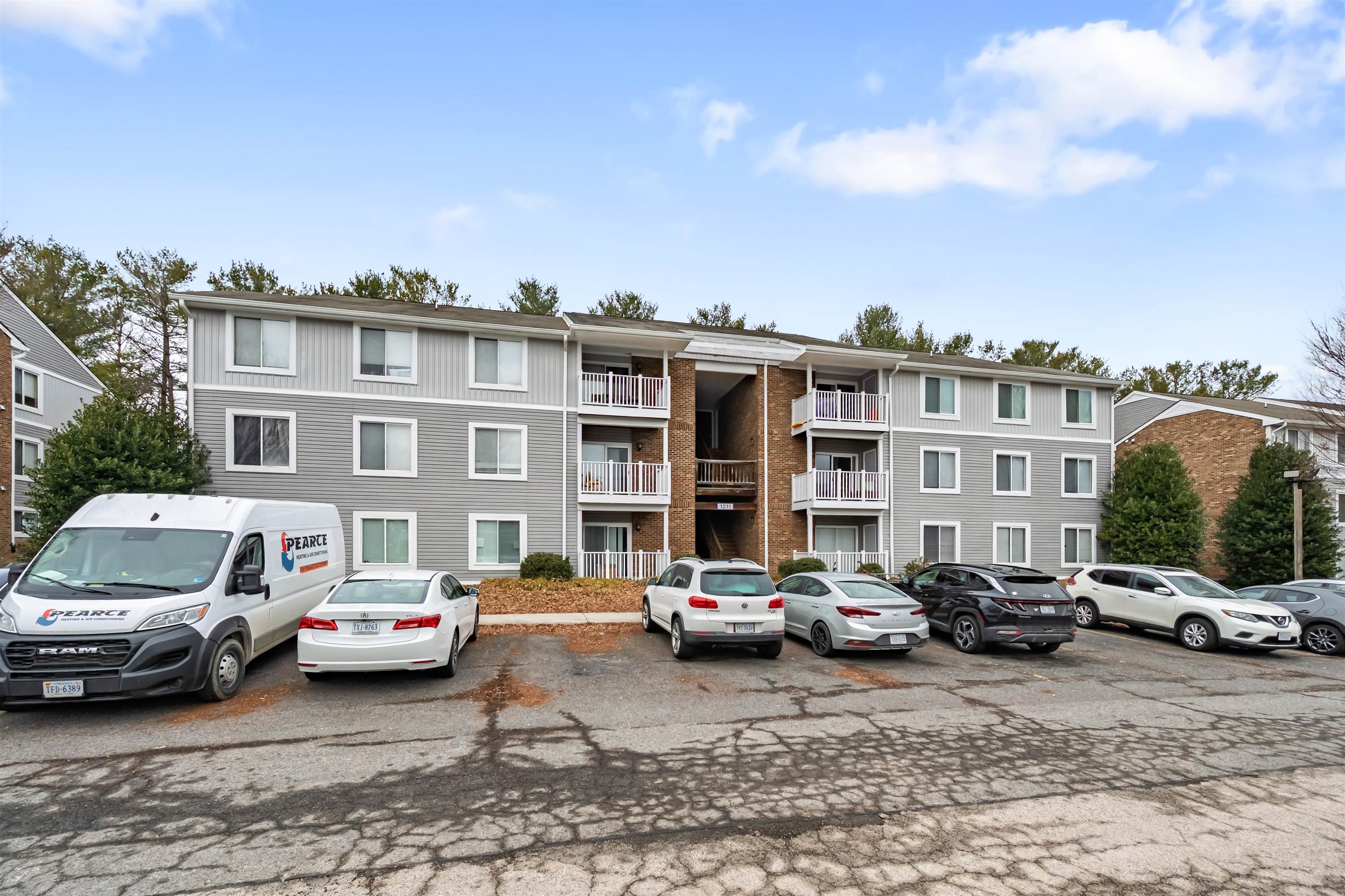 1211 University Terrace Apt D