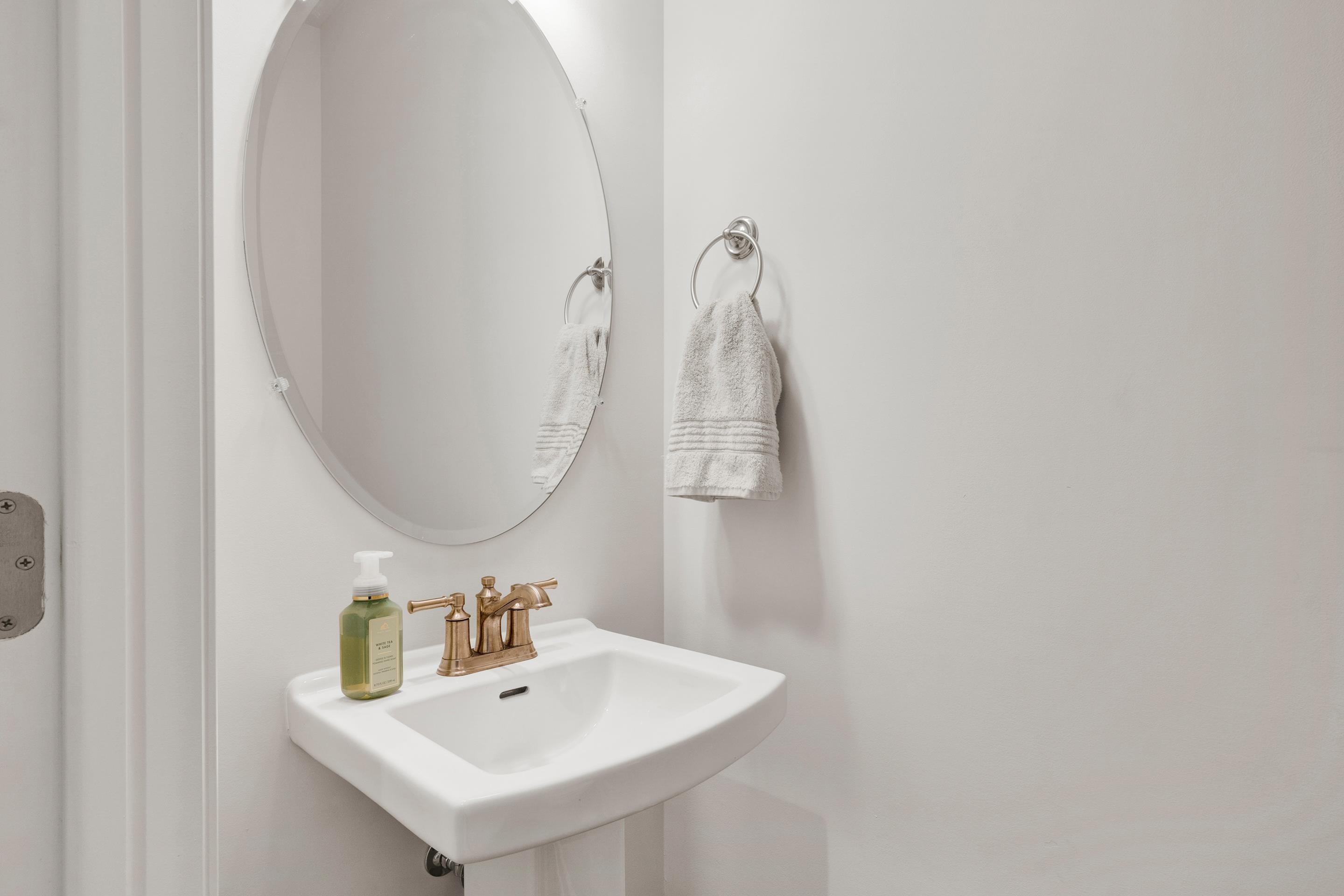 145 HAMILTON Avenue NW