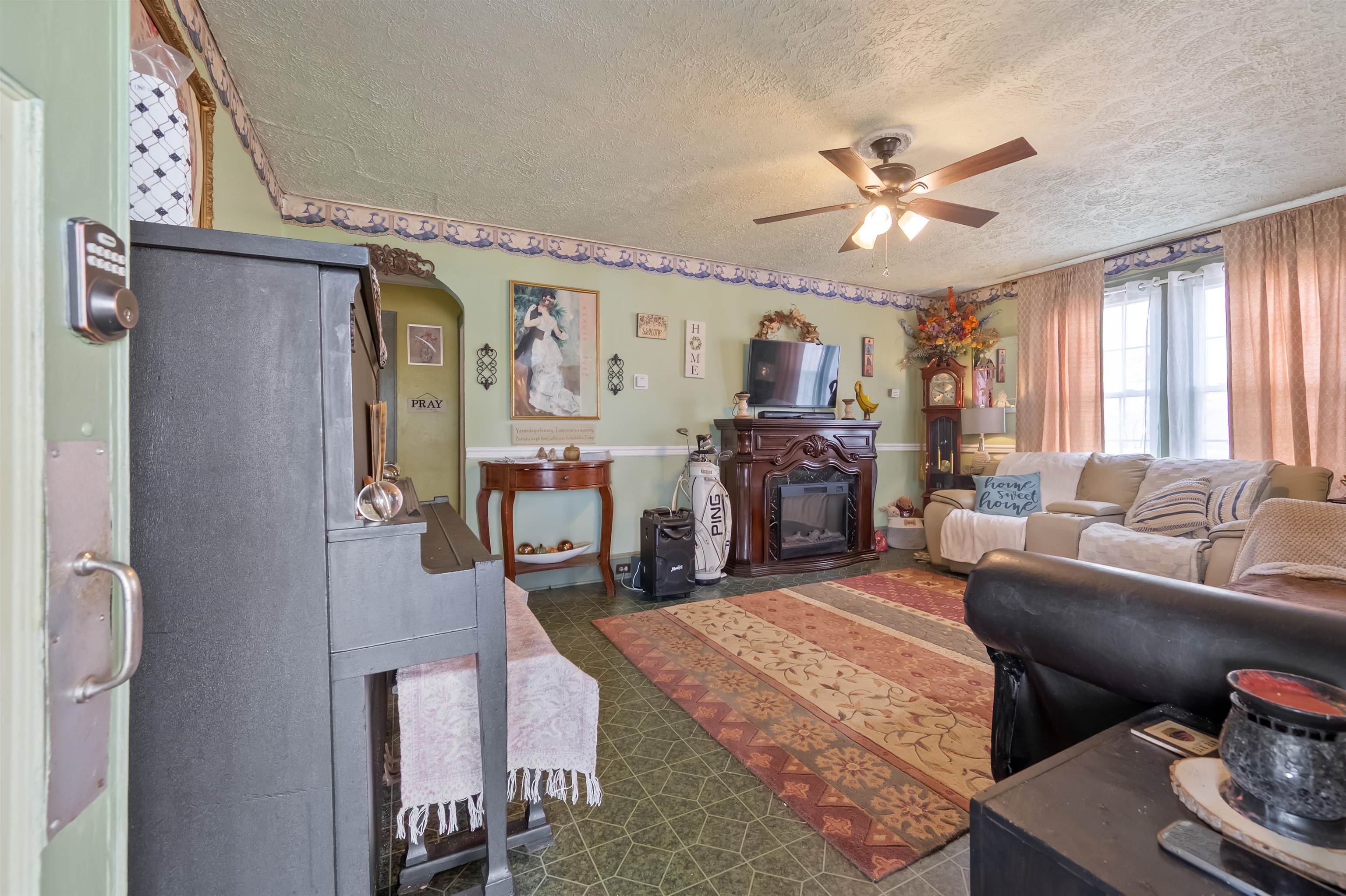 175 Lahue Drive