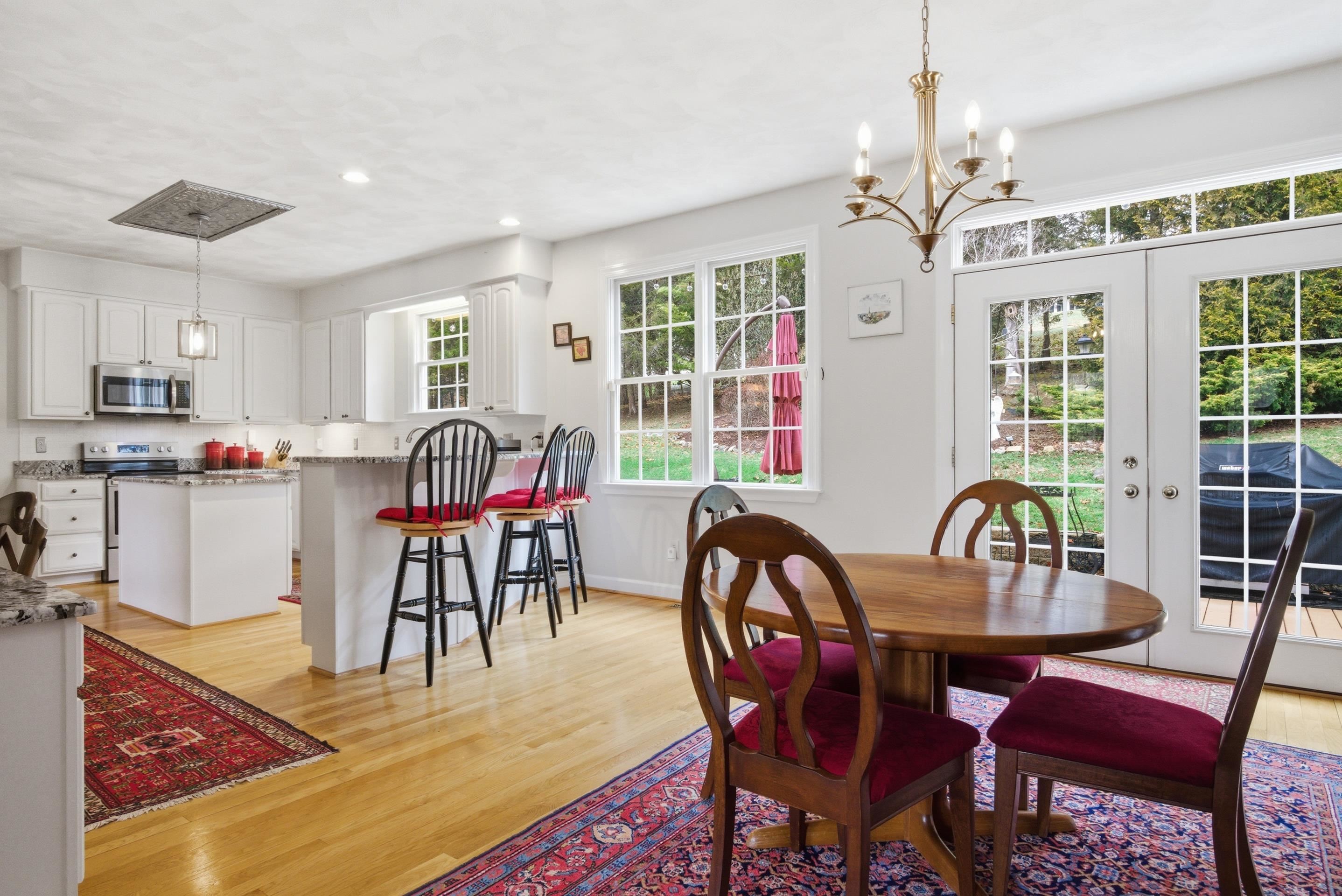 1940 Cascades Road Road