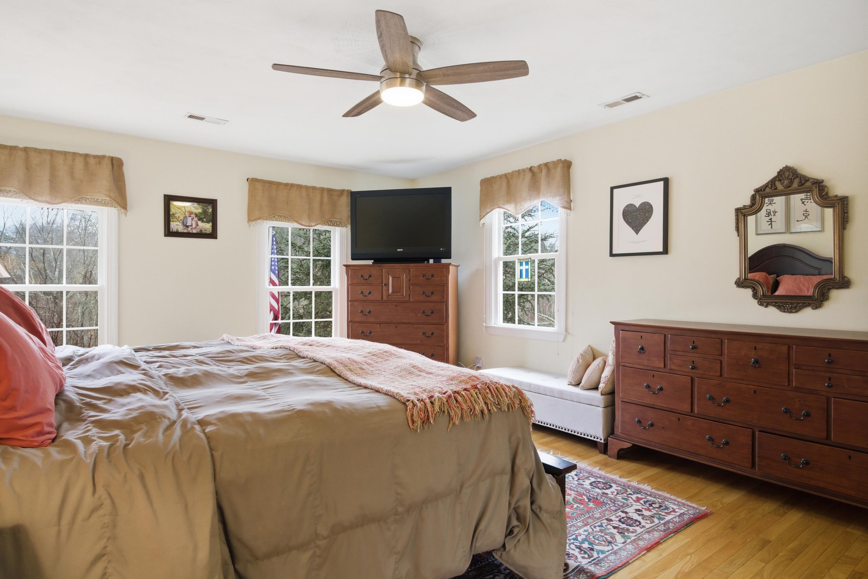 1940 Cascades Road Road