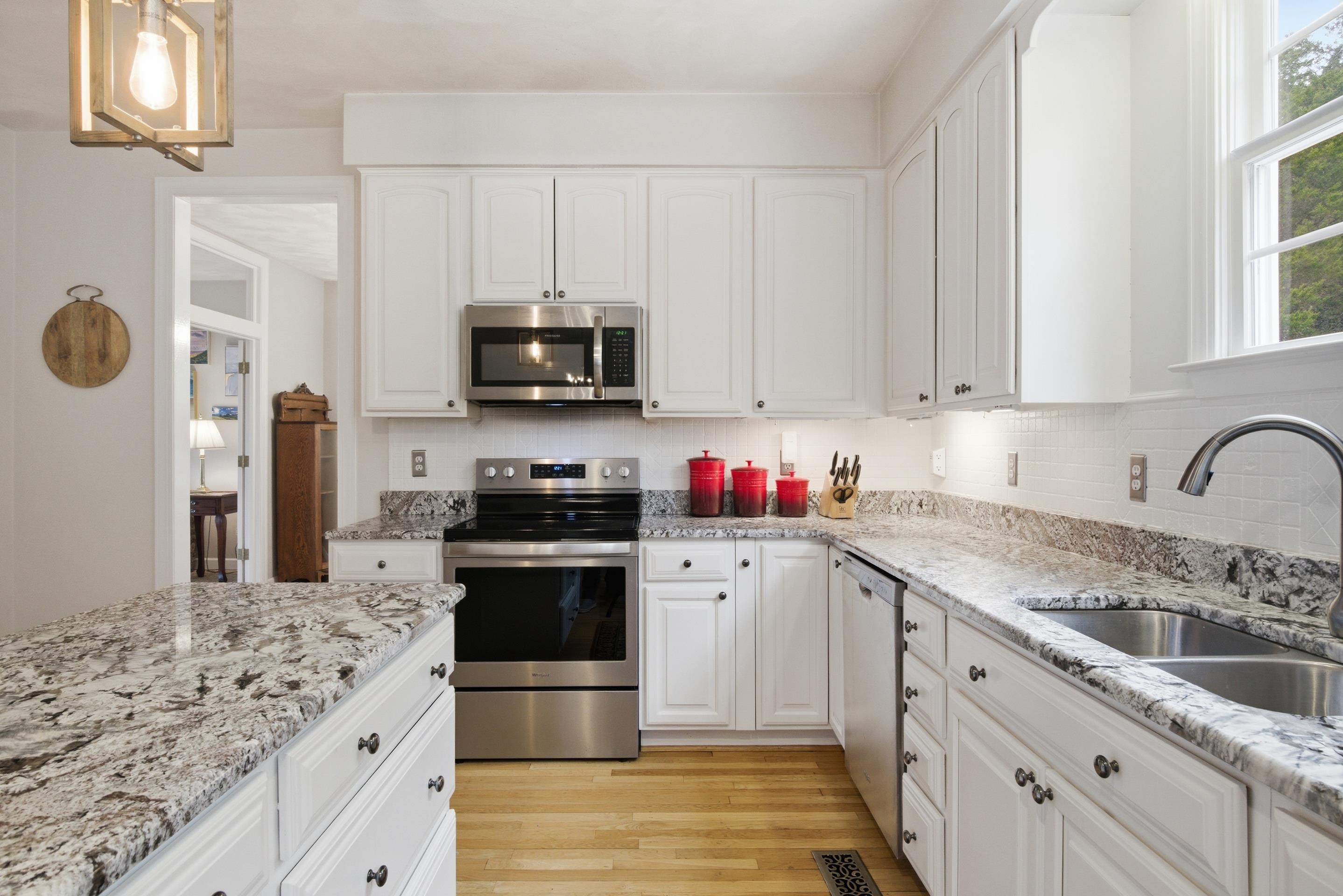 1940 Cascades Road Road