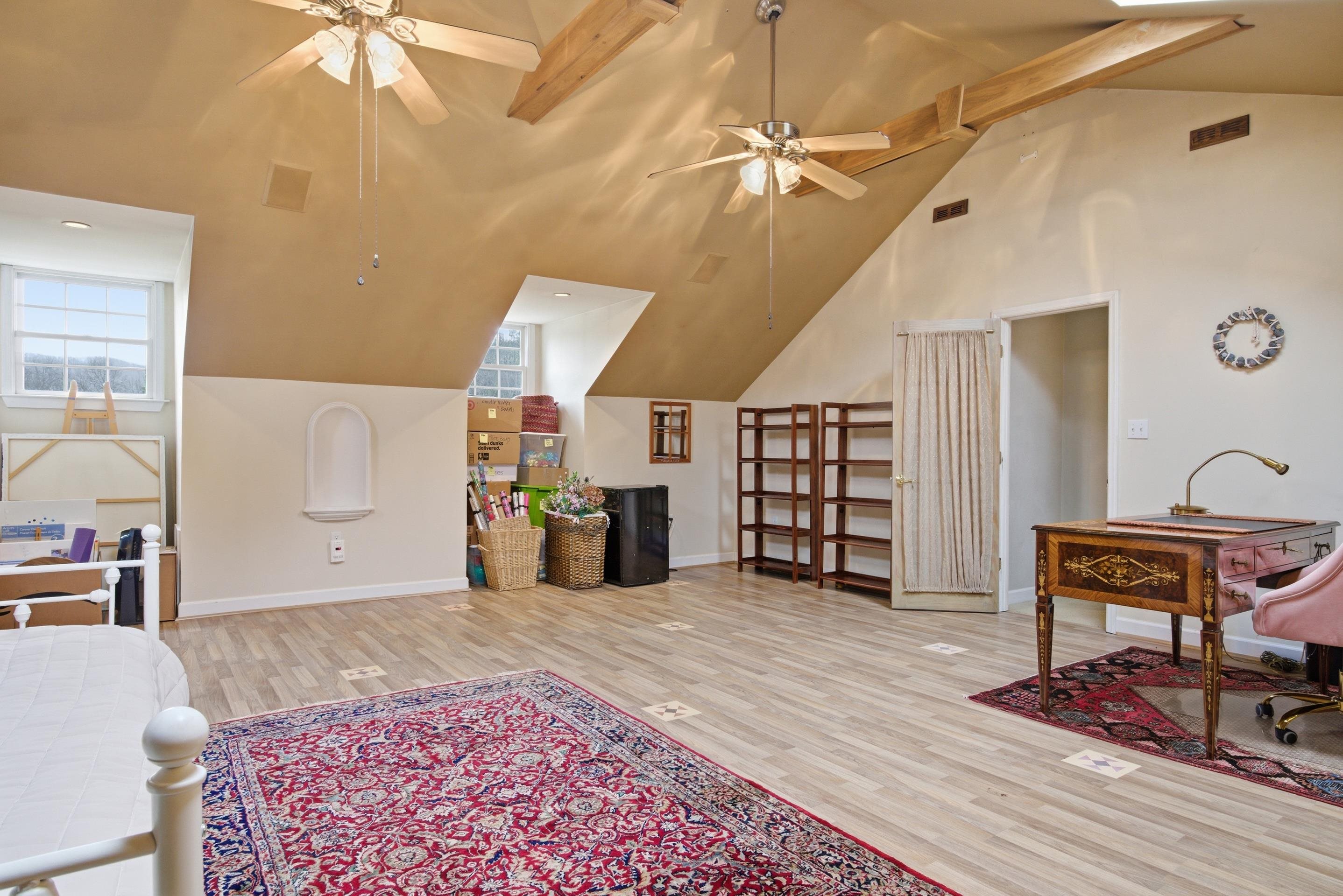 1940 Cascades Road Road