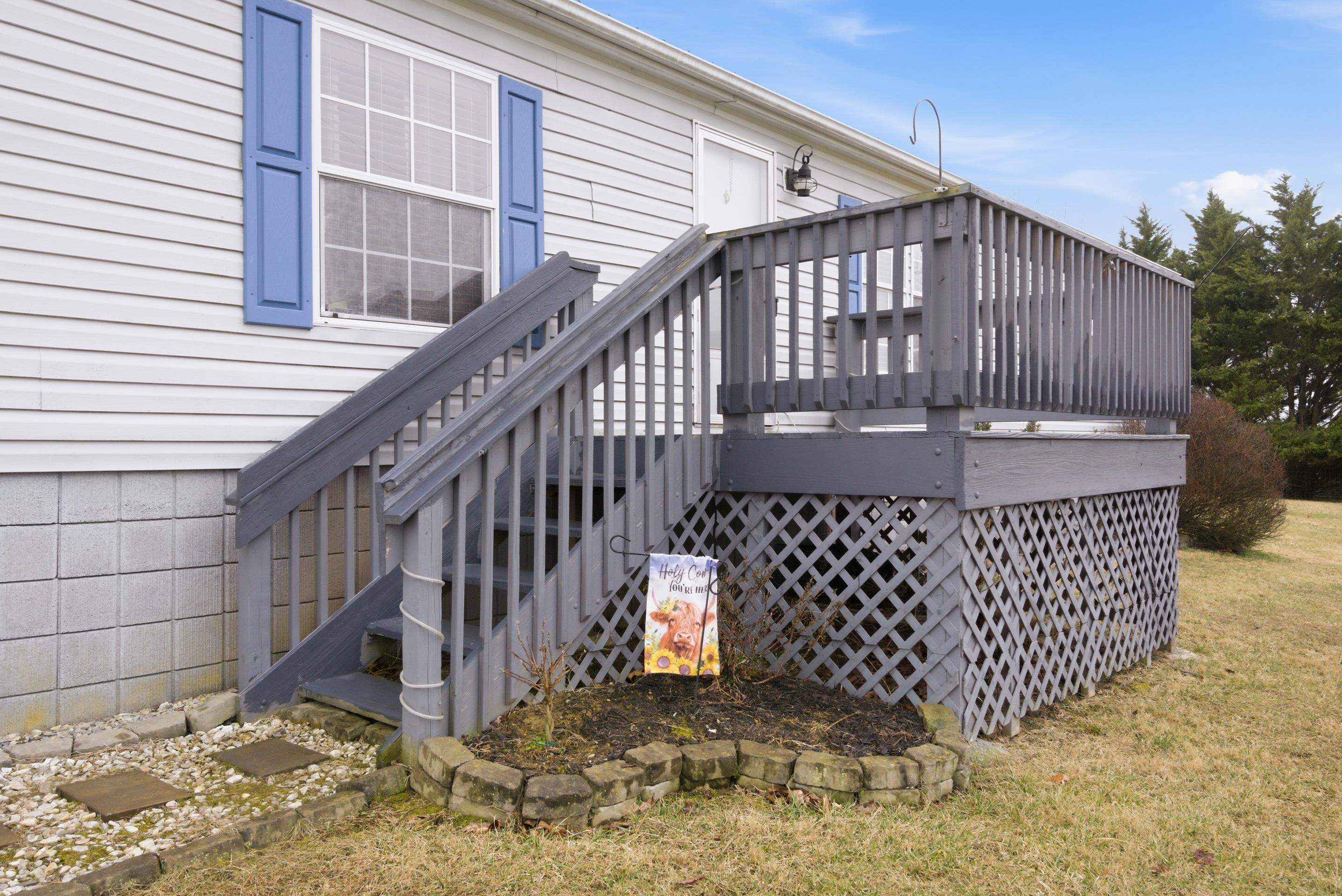 6742 FALLING BRANCH Road