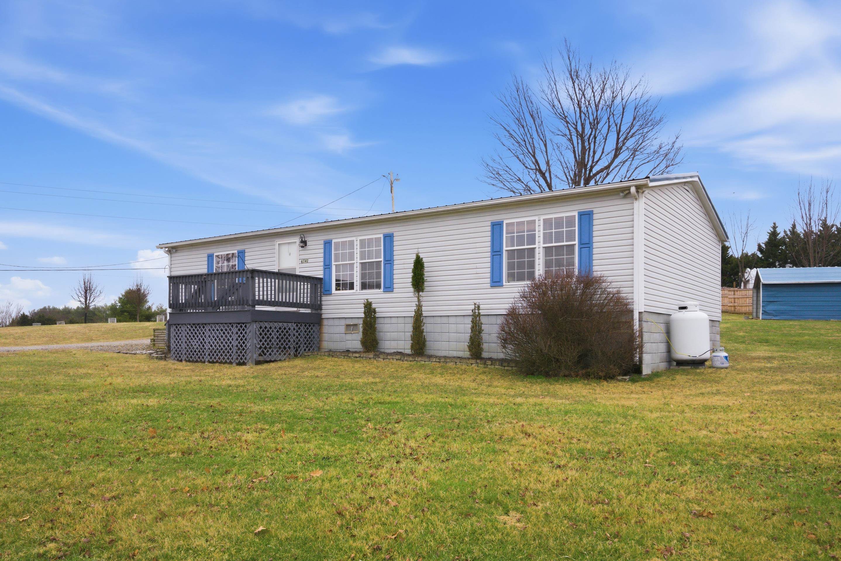 6742 FALLING BRANCH Road