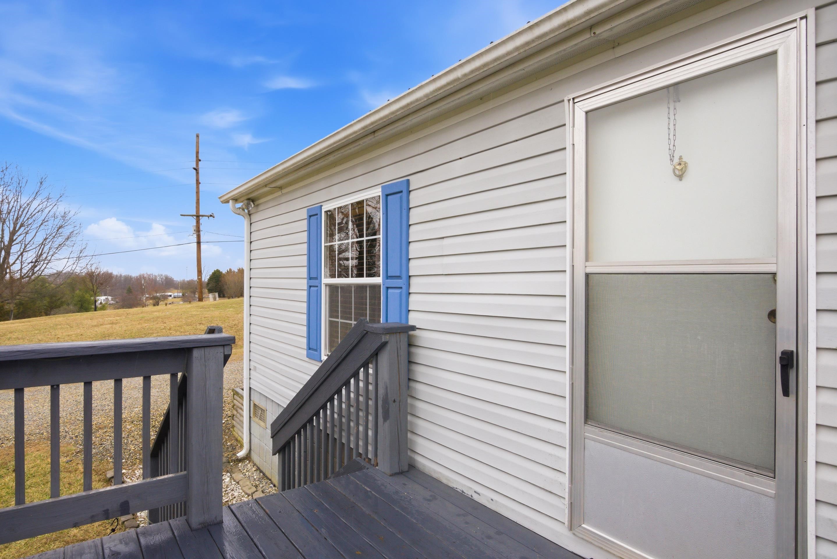 6742 FALLING BRANCH Road