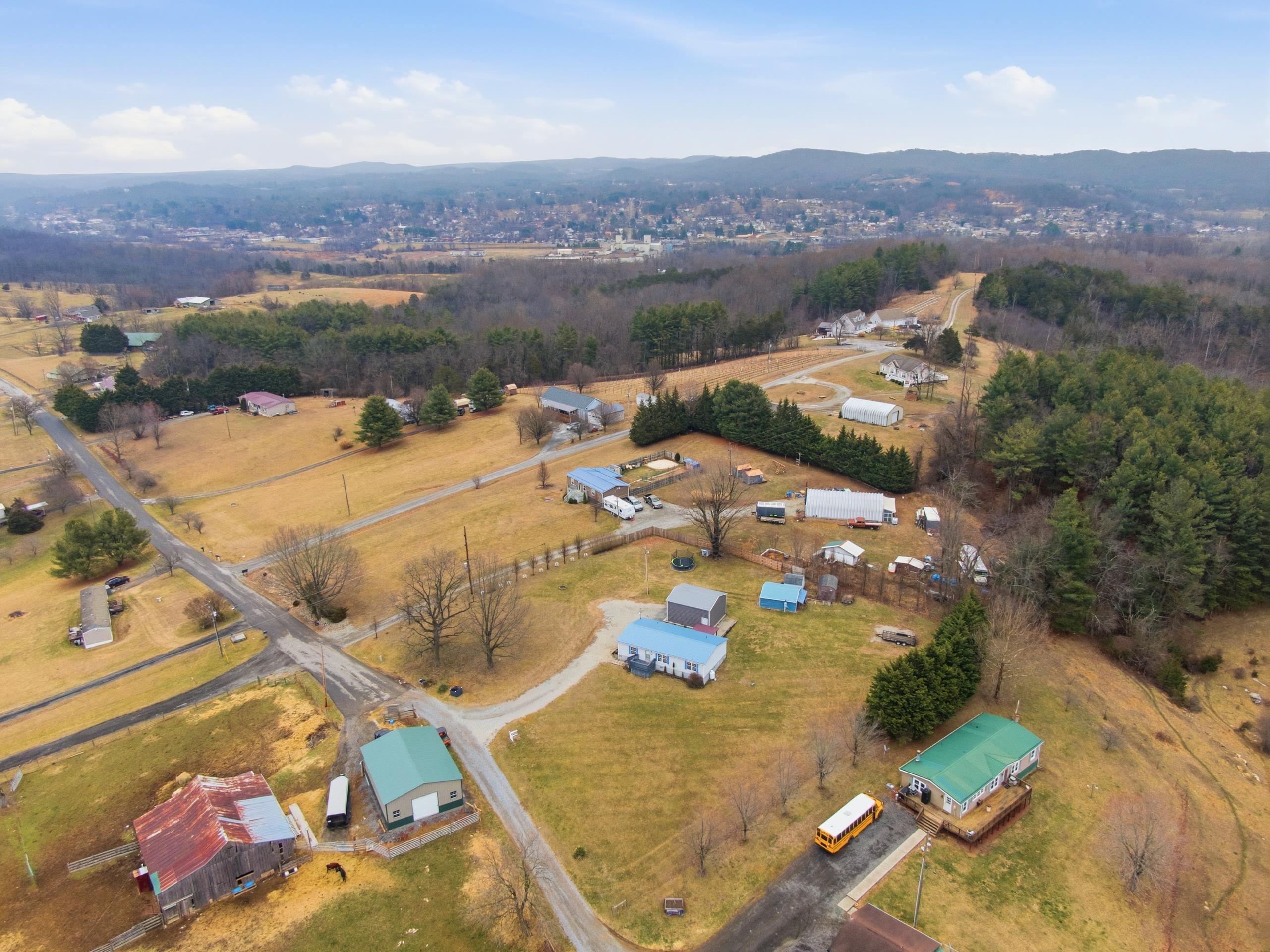 6742 FALLING BRANCH Road