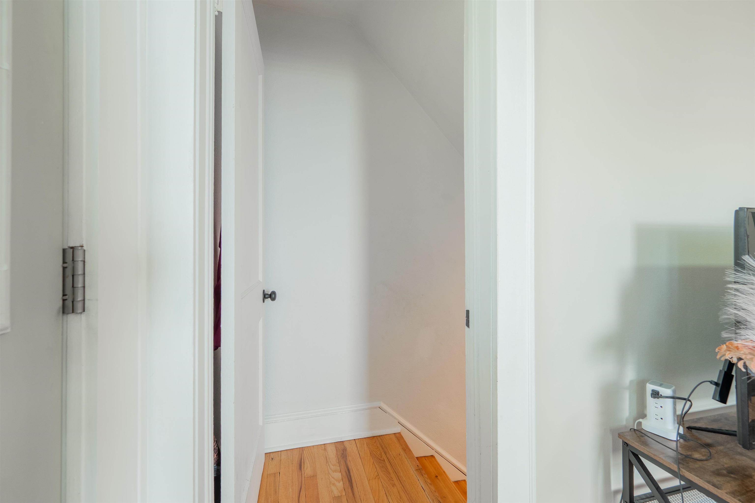 770 W WASHINGTON Street