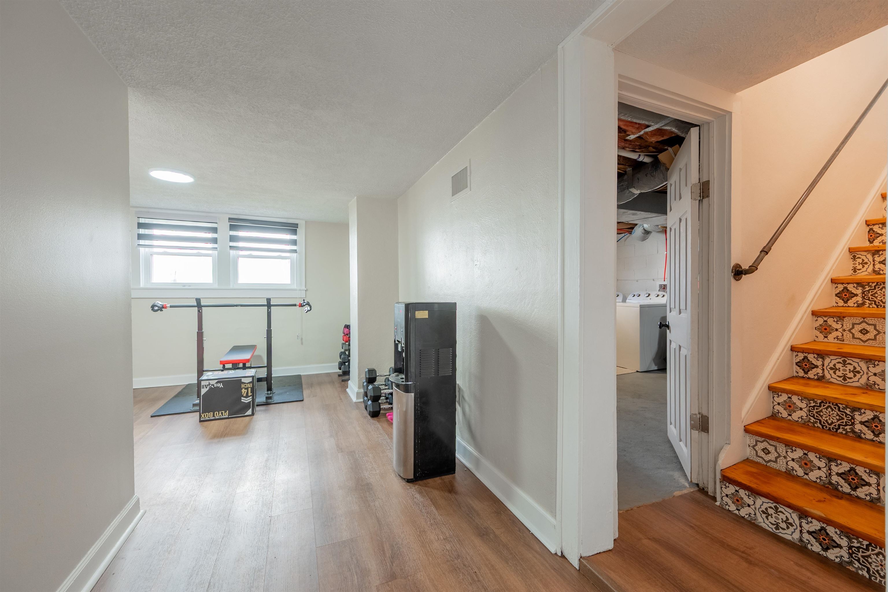 770 W WASHINGTON Street