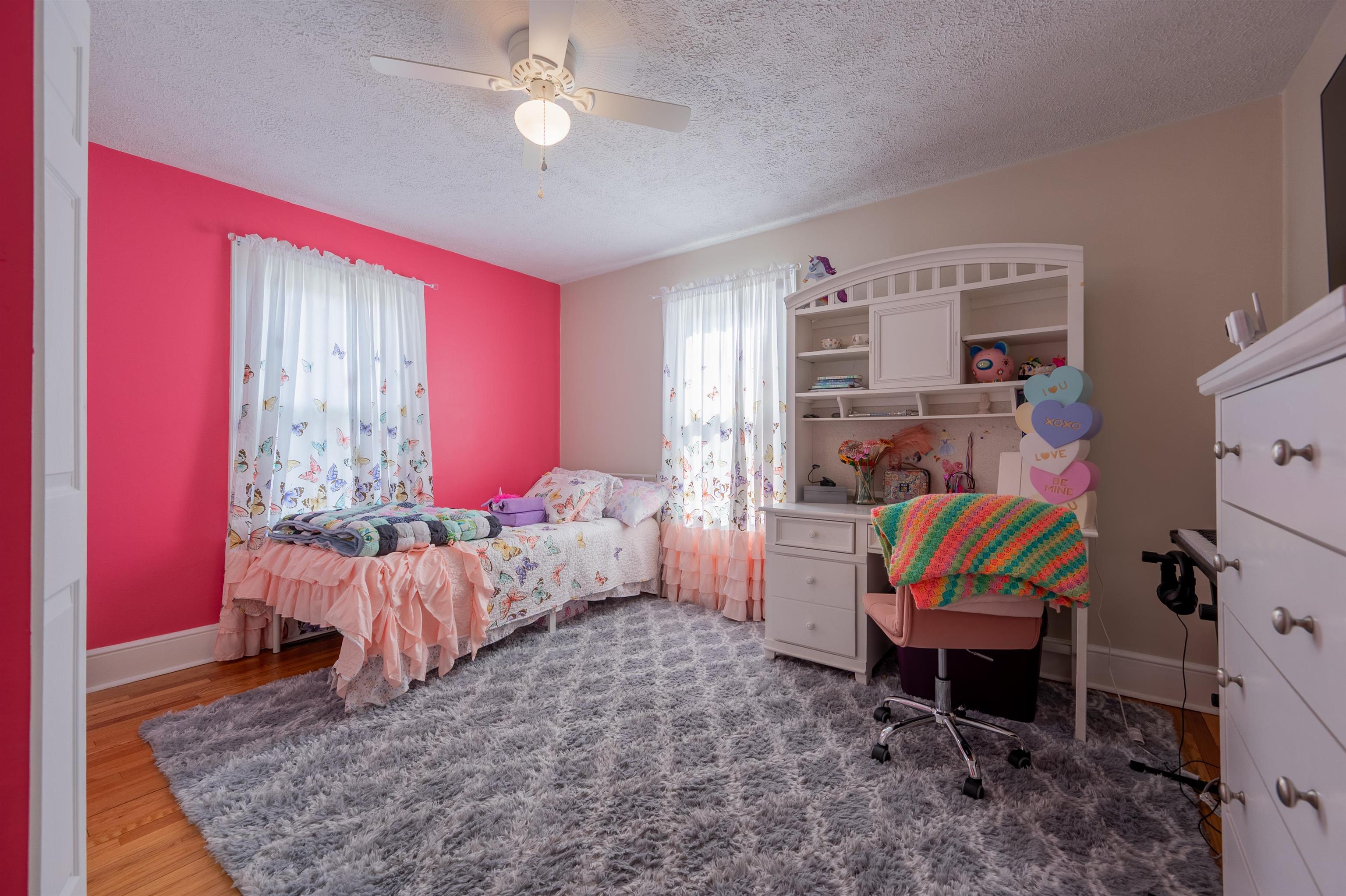 770 W WASHINGTON Street