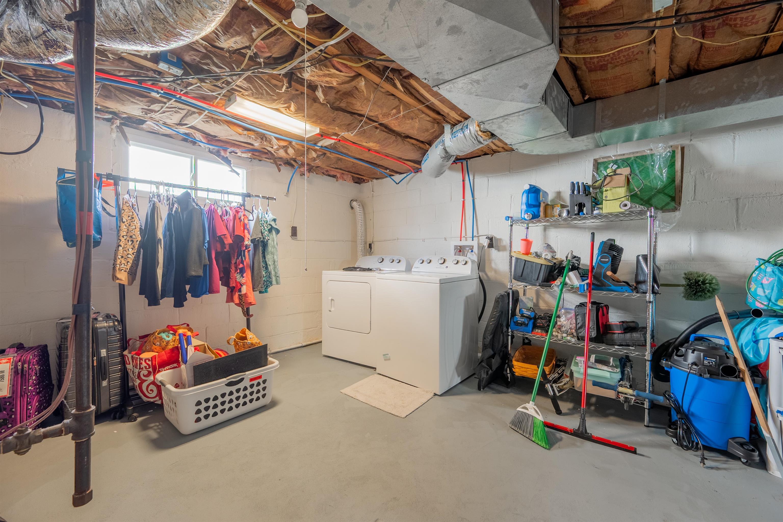 770 W WASHINGTON Street