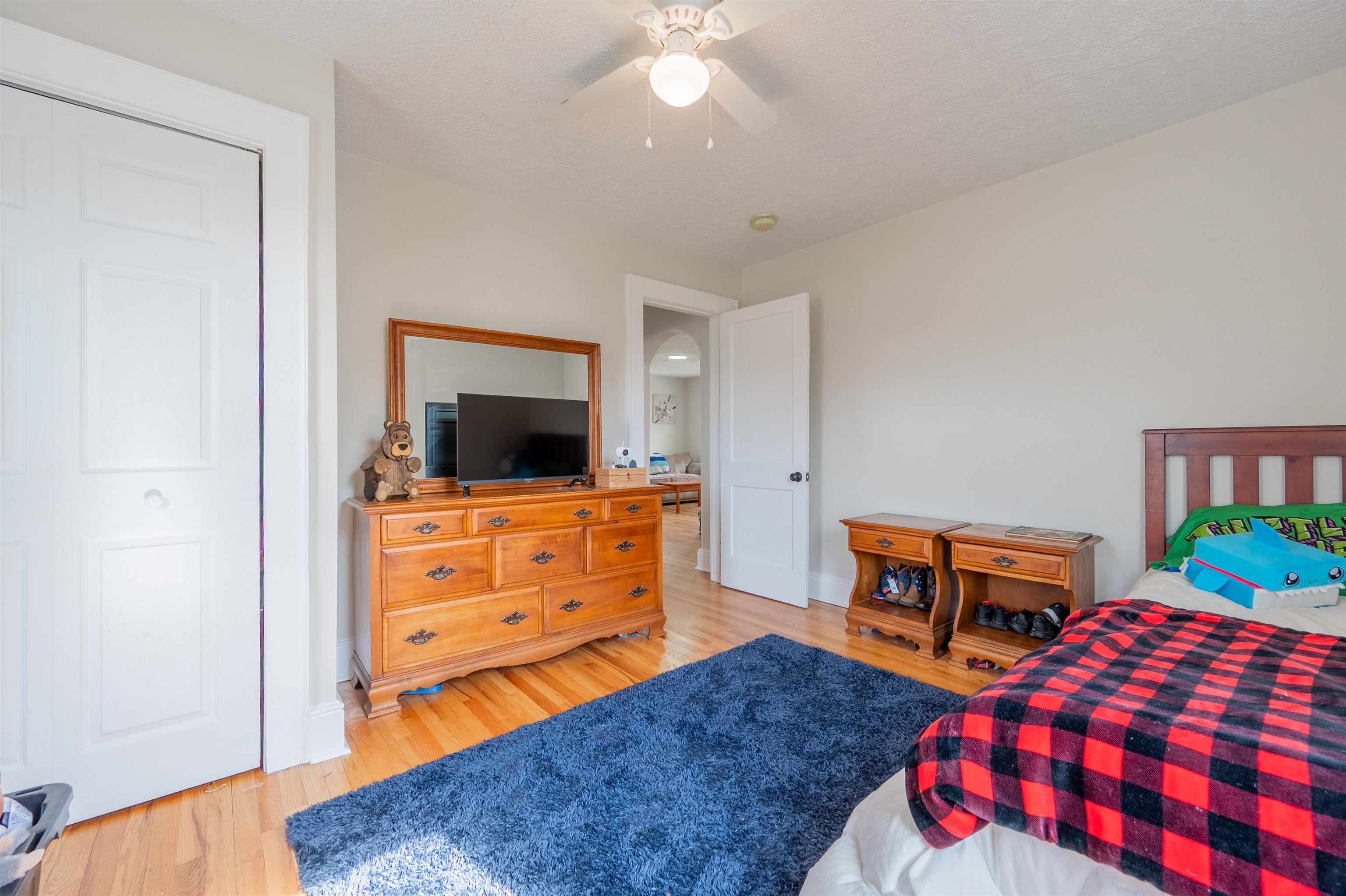 770 W WASHINGTON Street