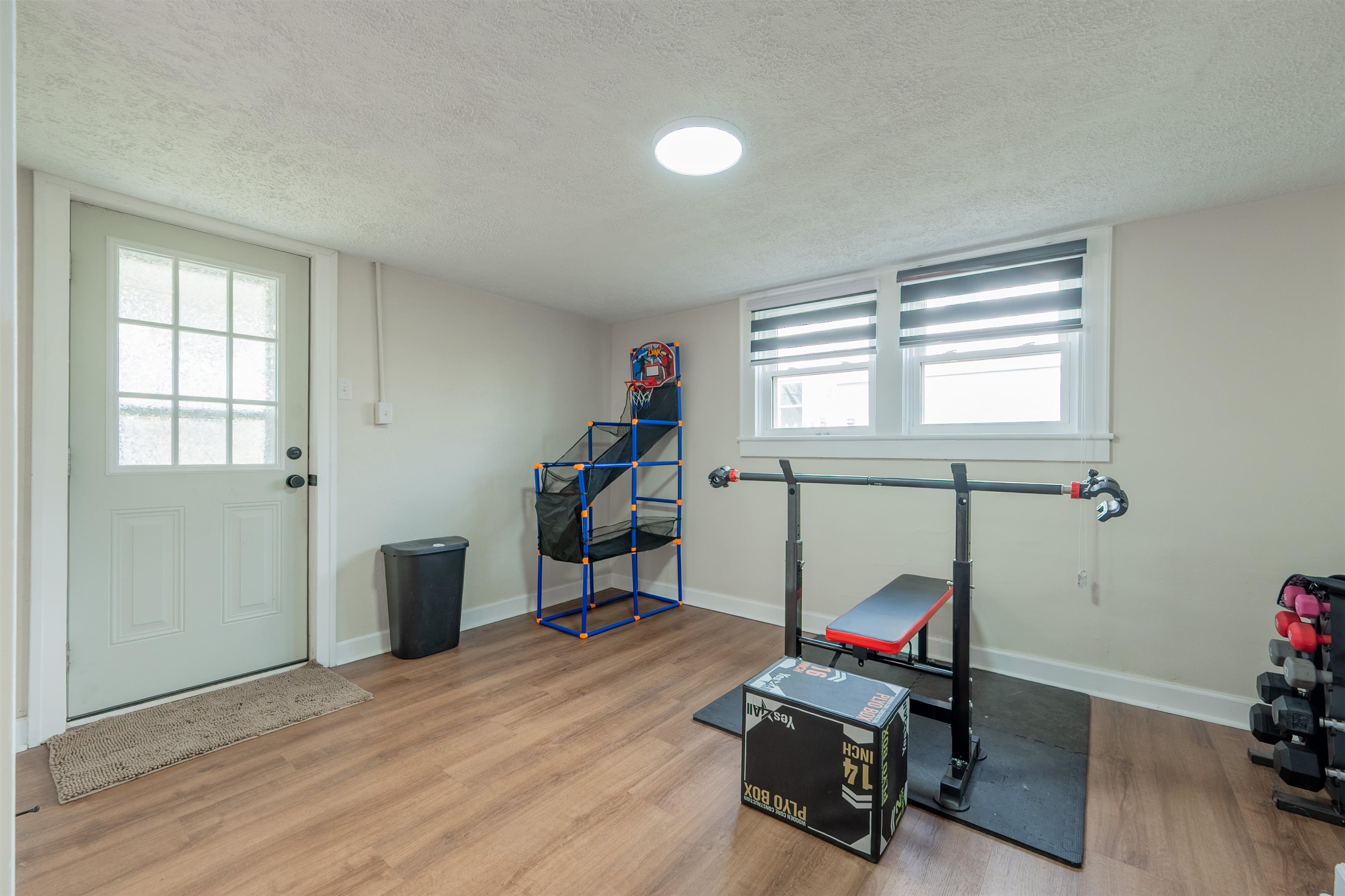 770 W WASHINGTON Street