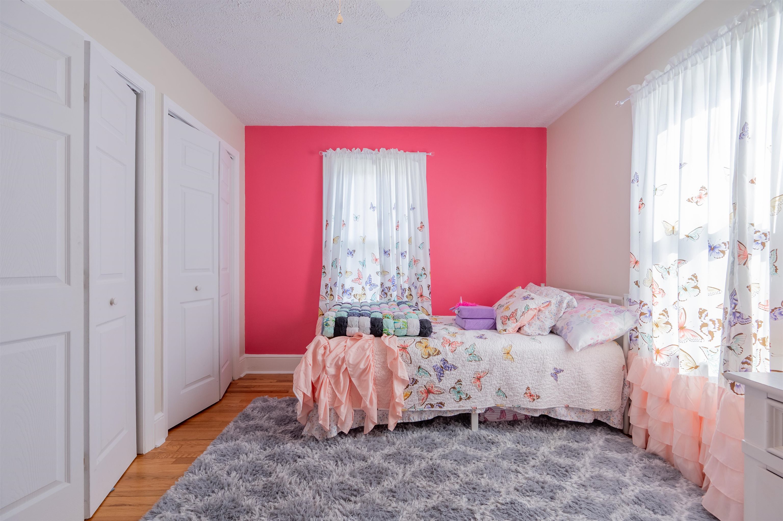 770 W WASHINGTON Street