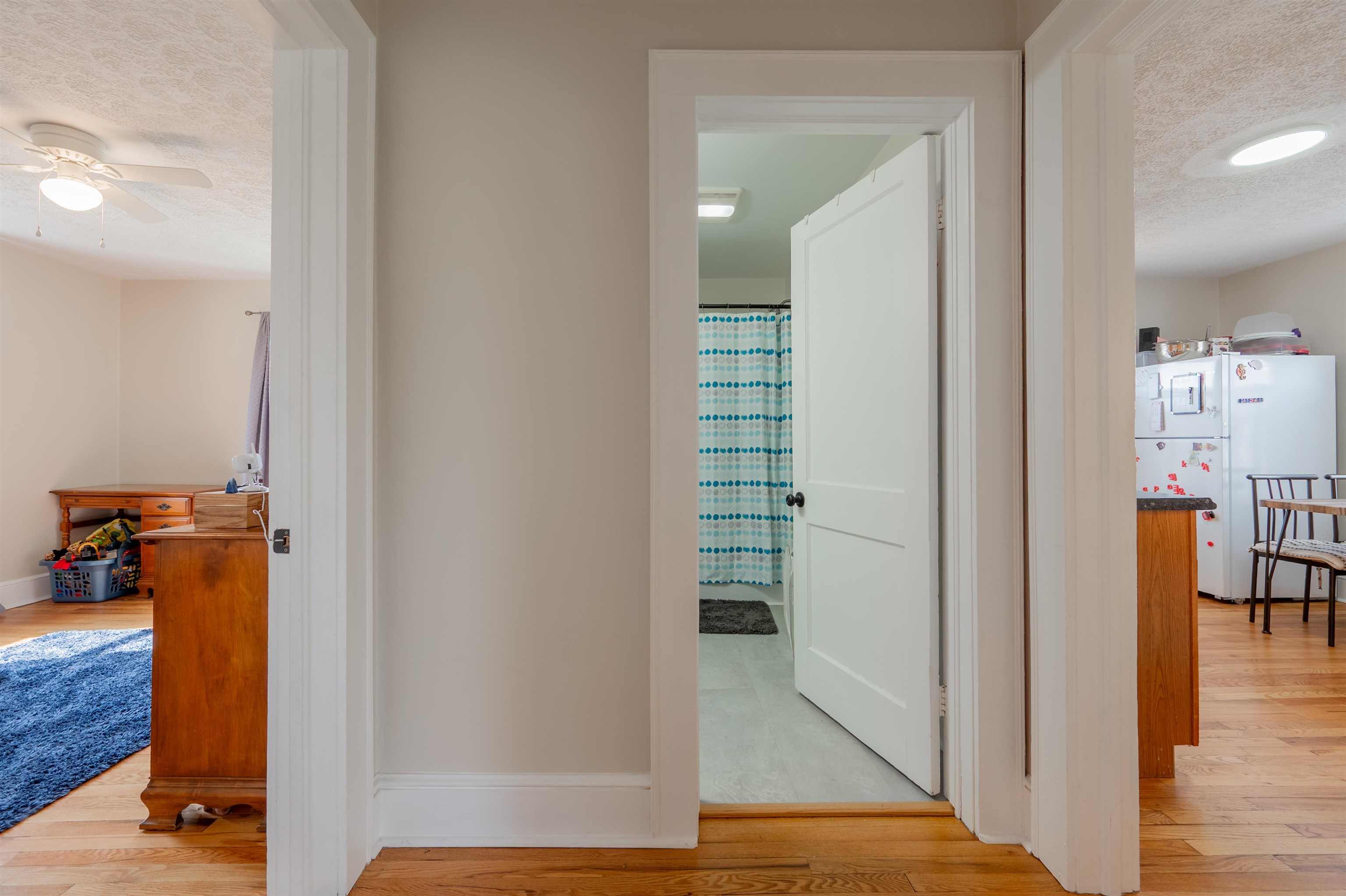 770 W WASHINGTON Street