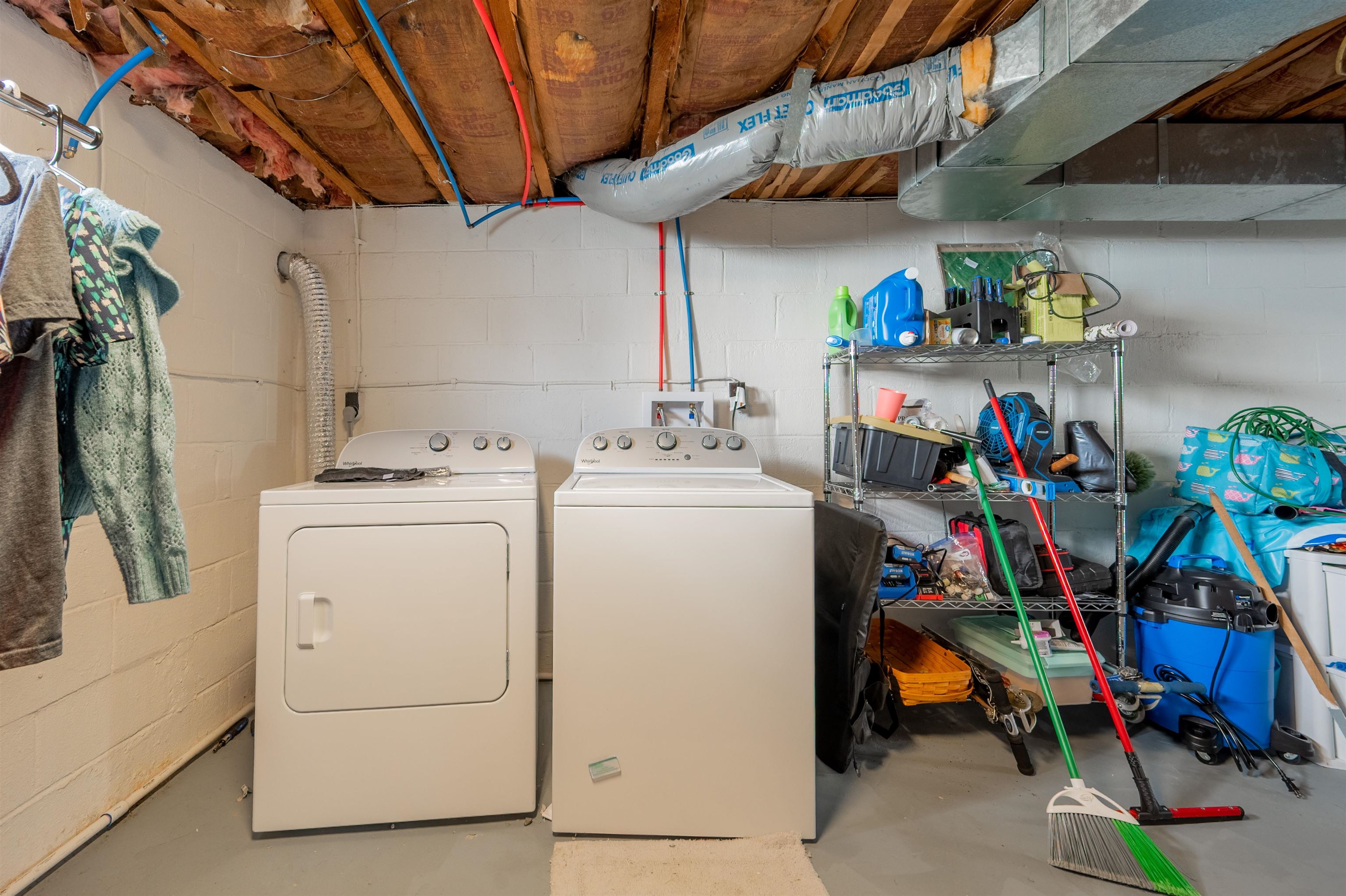 770 W WASHINGTON Street