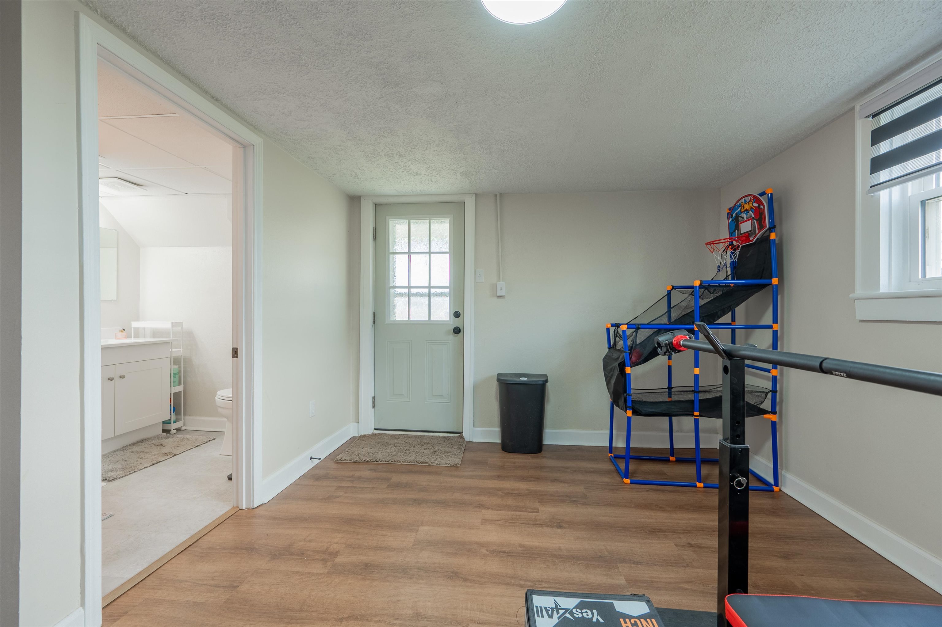 770 W WASHINGTON Street