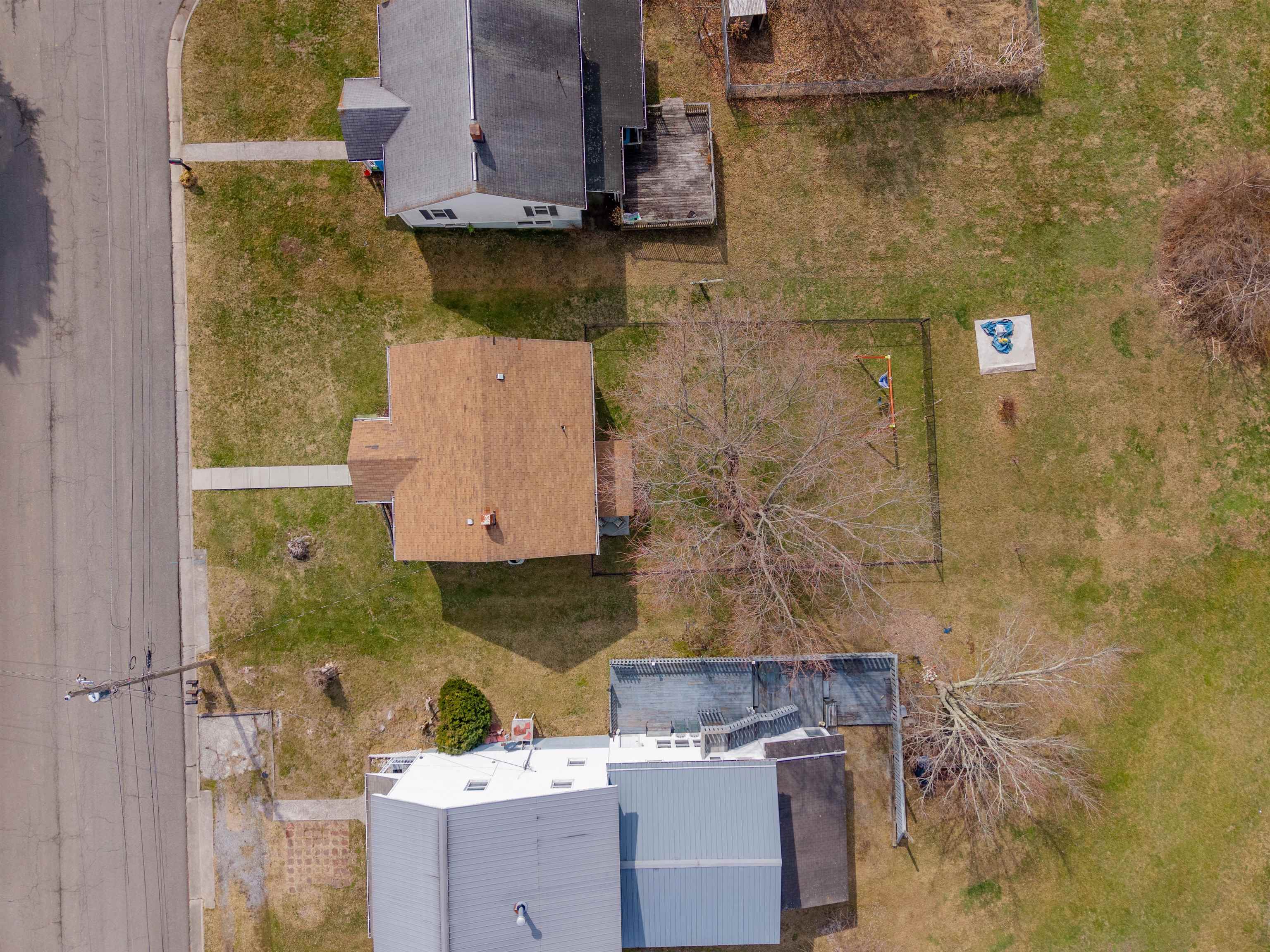 770 W WASHINGTON Street