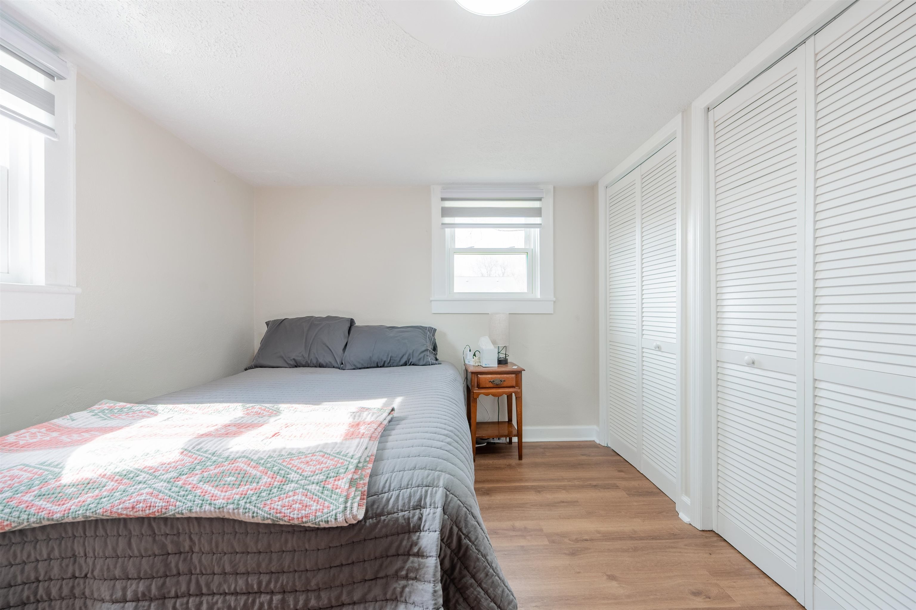 770 W WASHINGTON Street