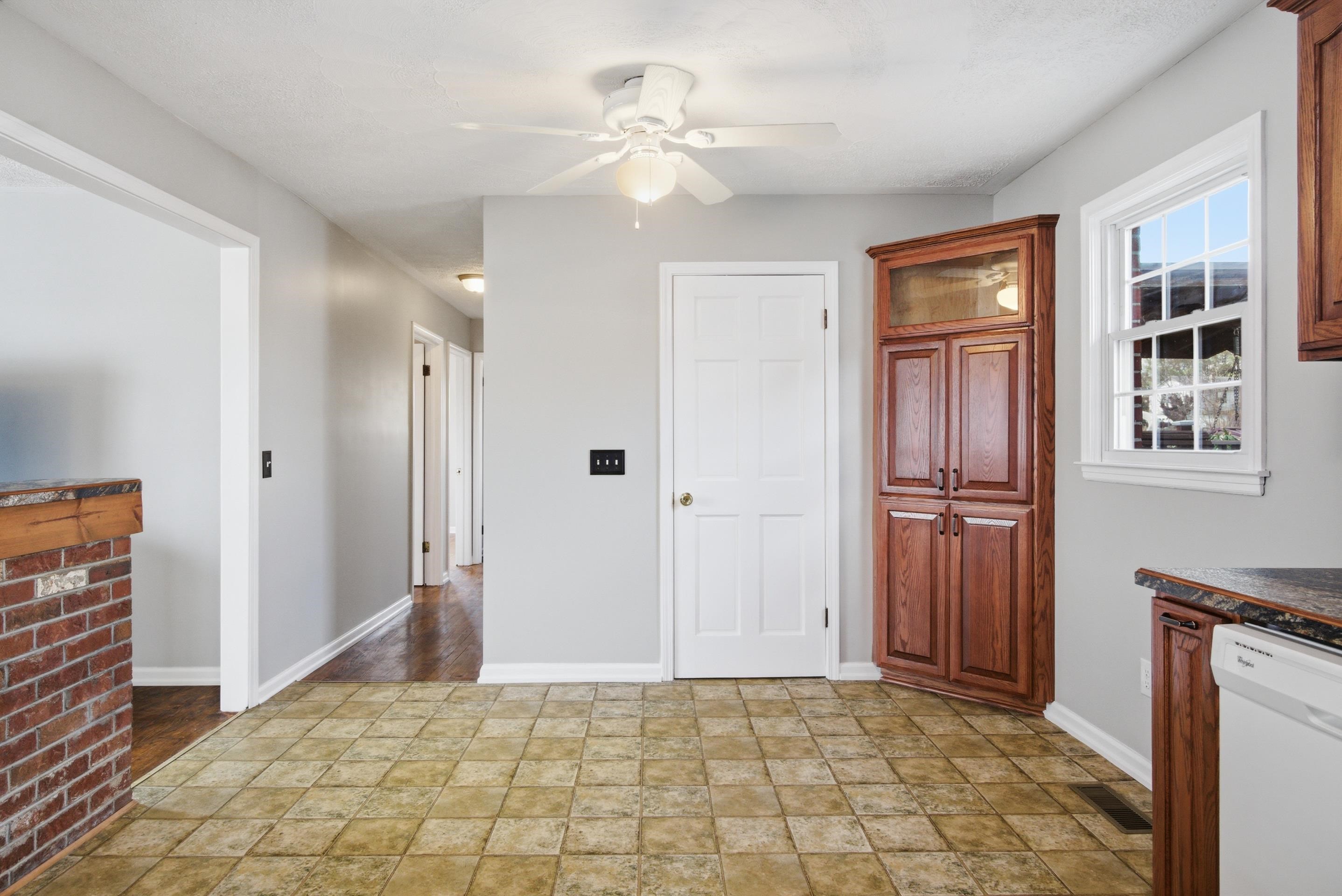 5495 Mitchell Drive