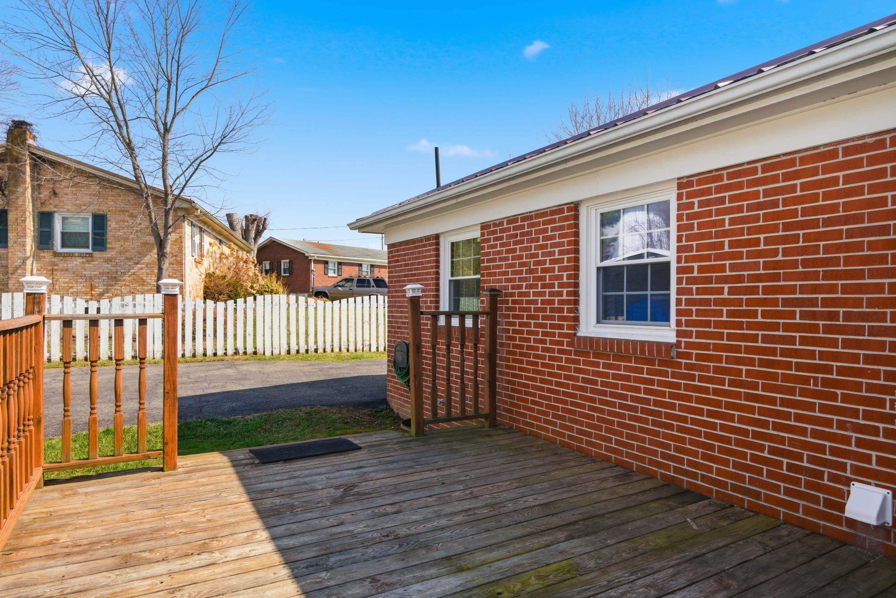 5495 Mitchell Drive