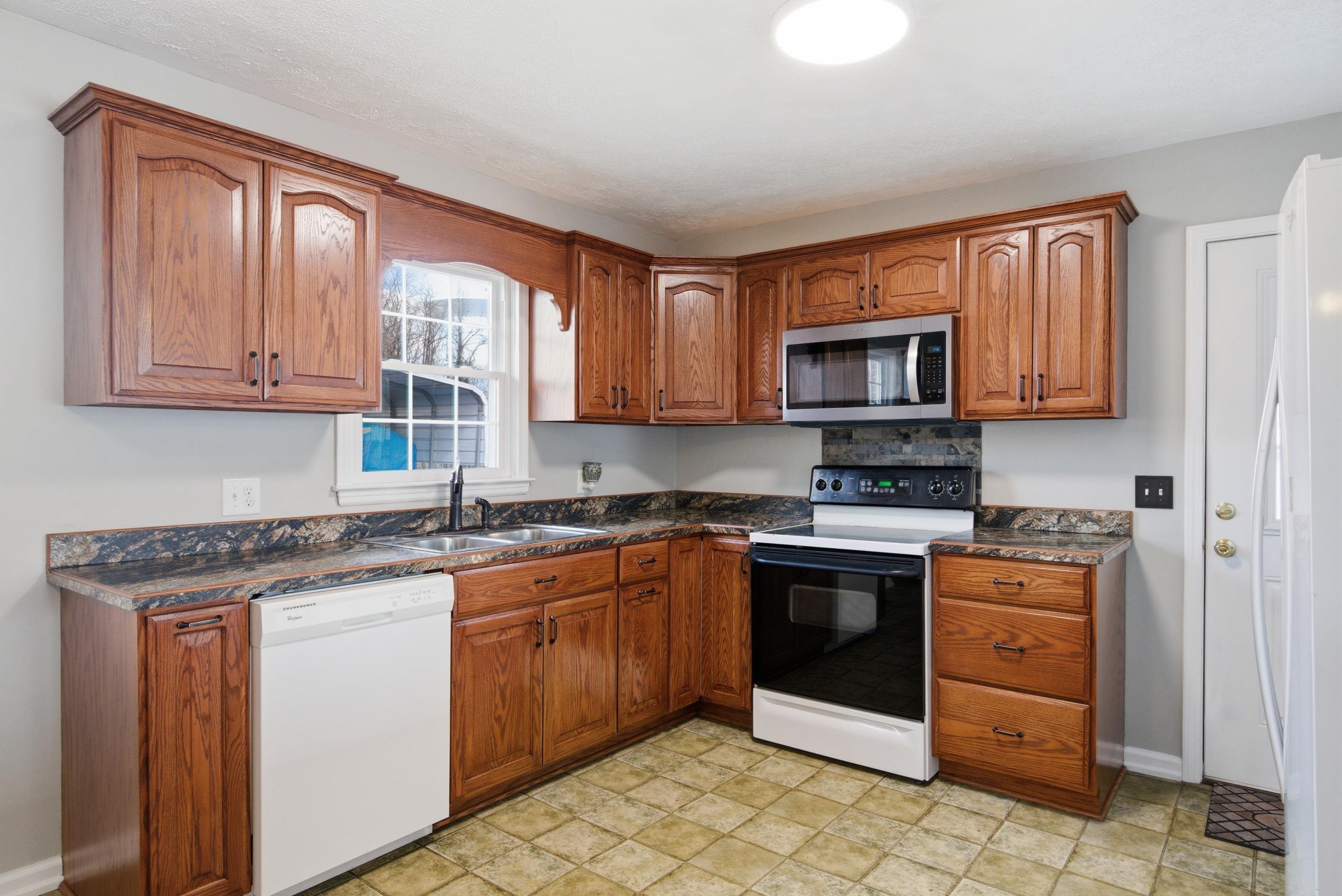 5495 Mitchell Drive