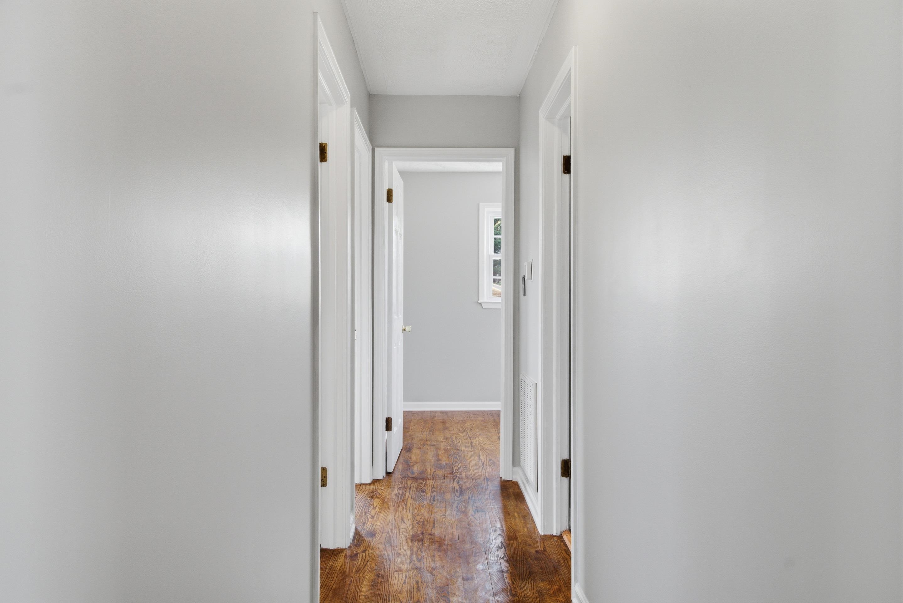 5495 Mitchell Drive