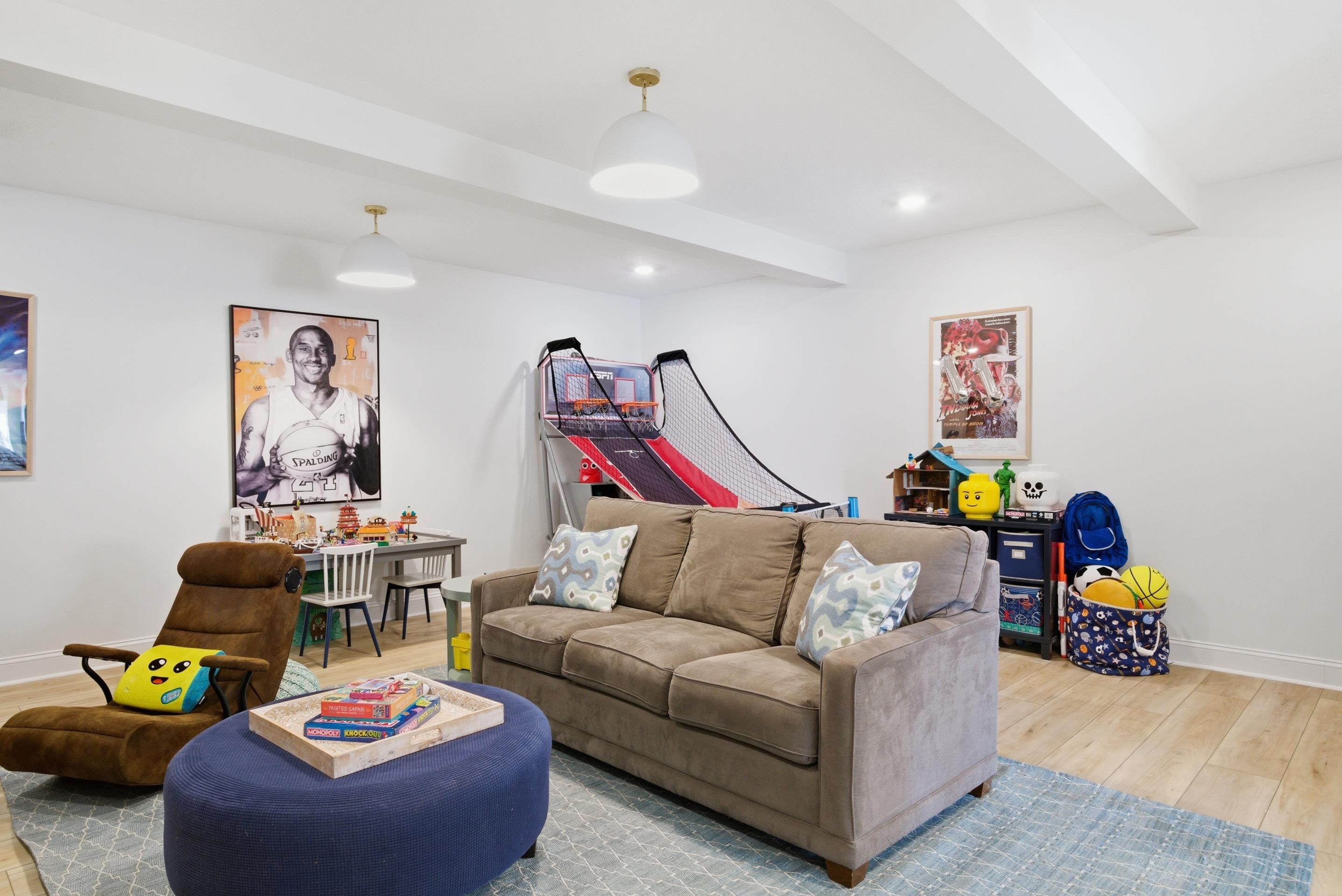 2040 NORTHSIDE Drive