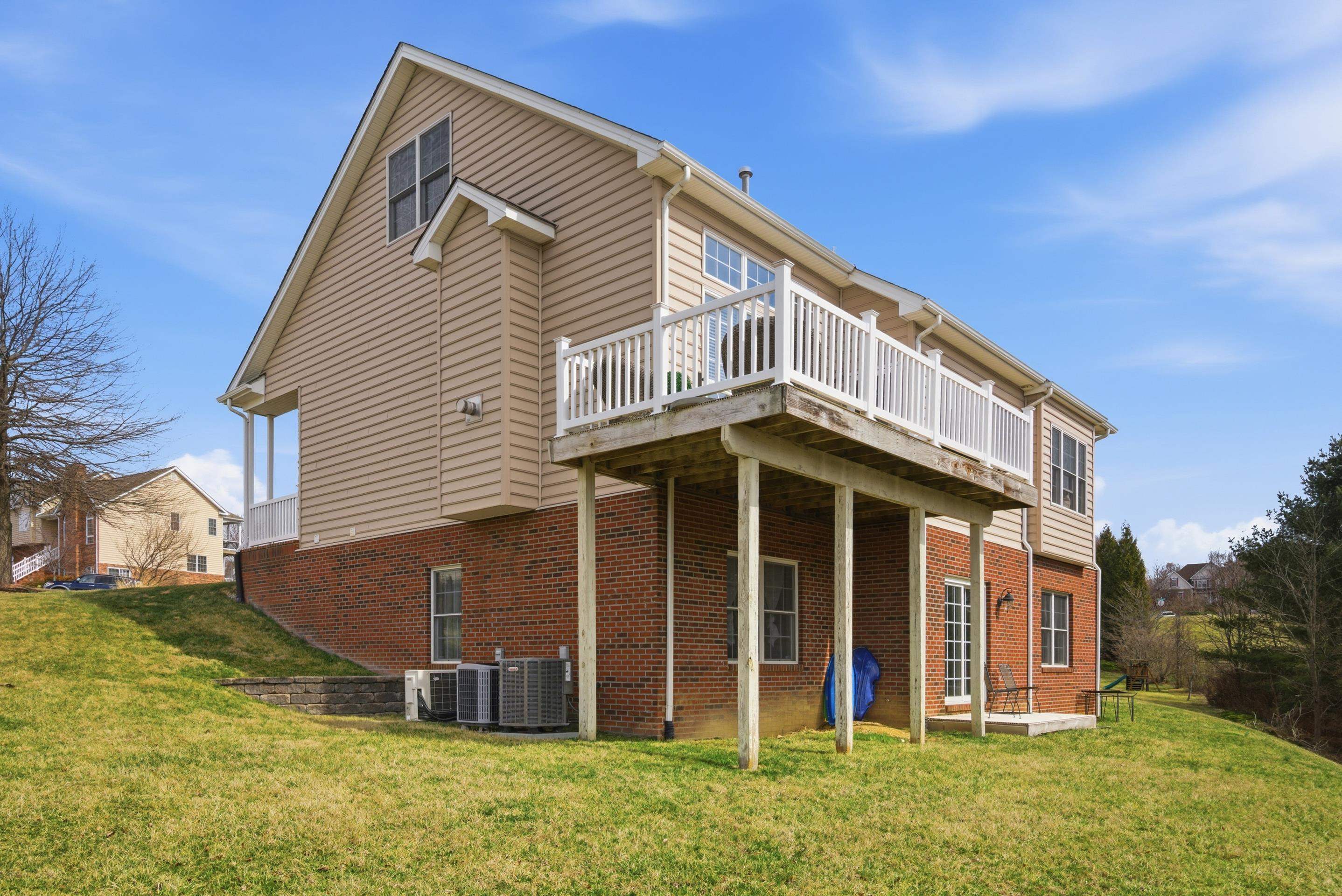 2040 NORTHSIDE Drive