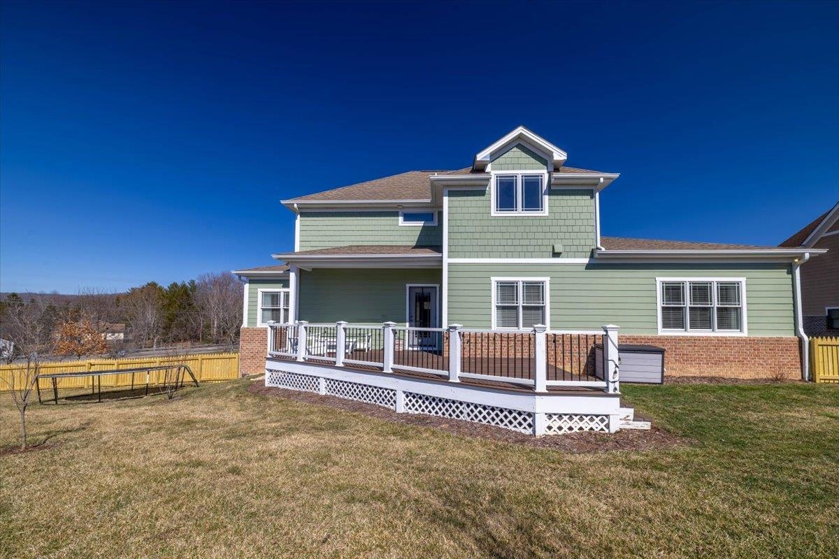 802 Petra Pass