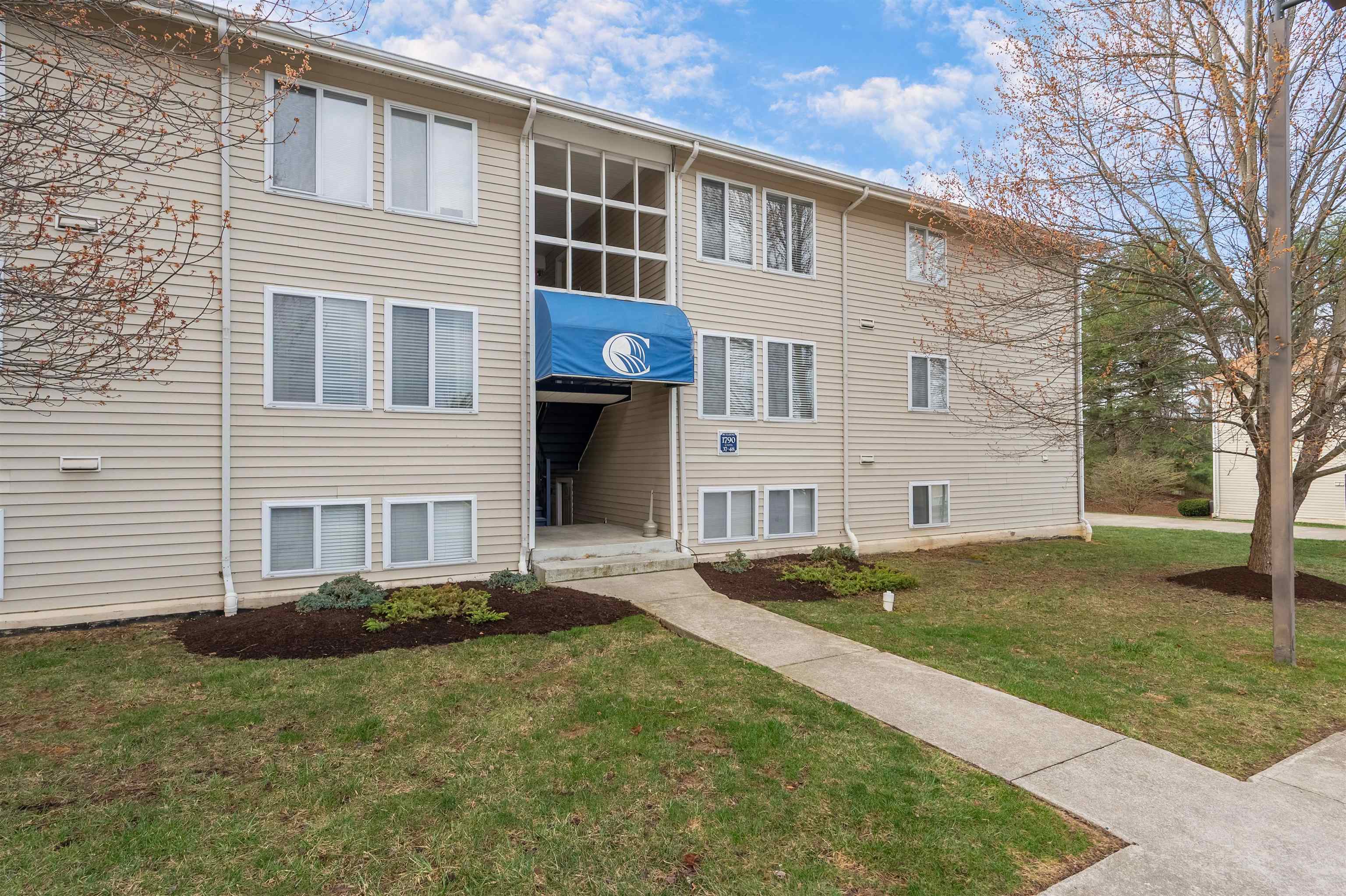 1790 Liberty Lane D42