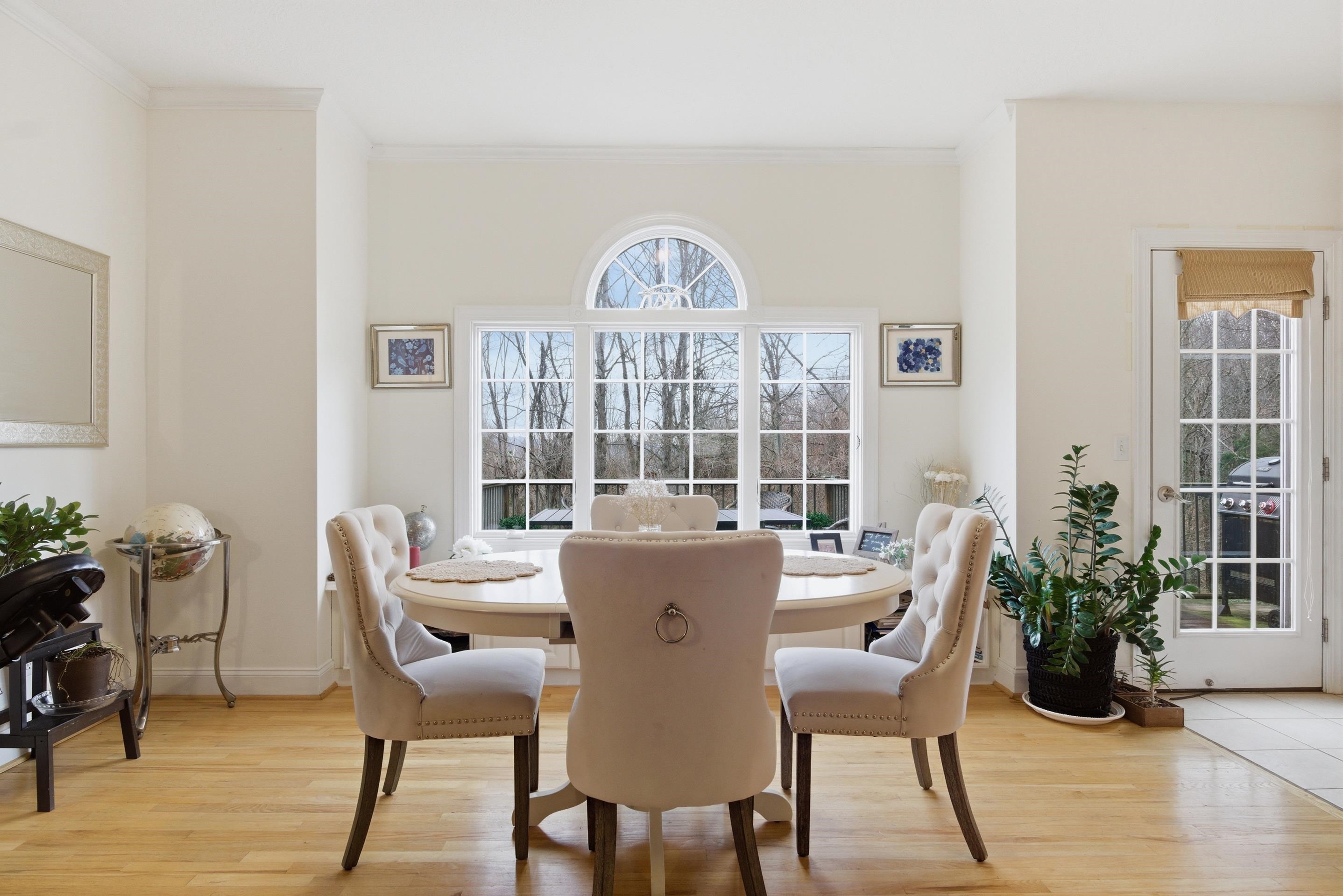 2645 Blossom Trail E