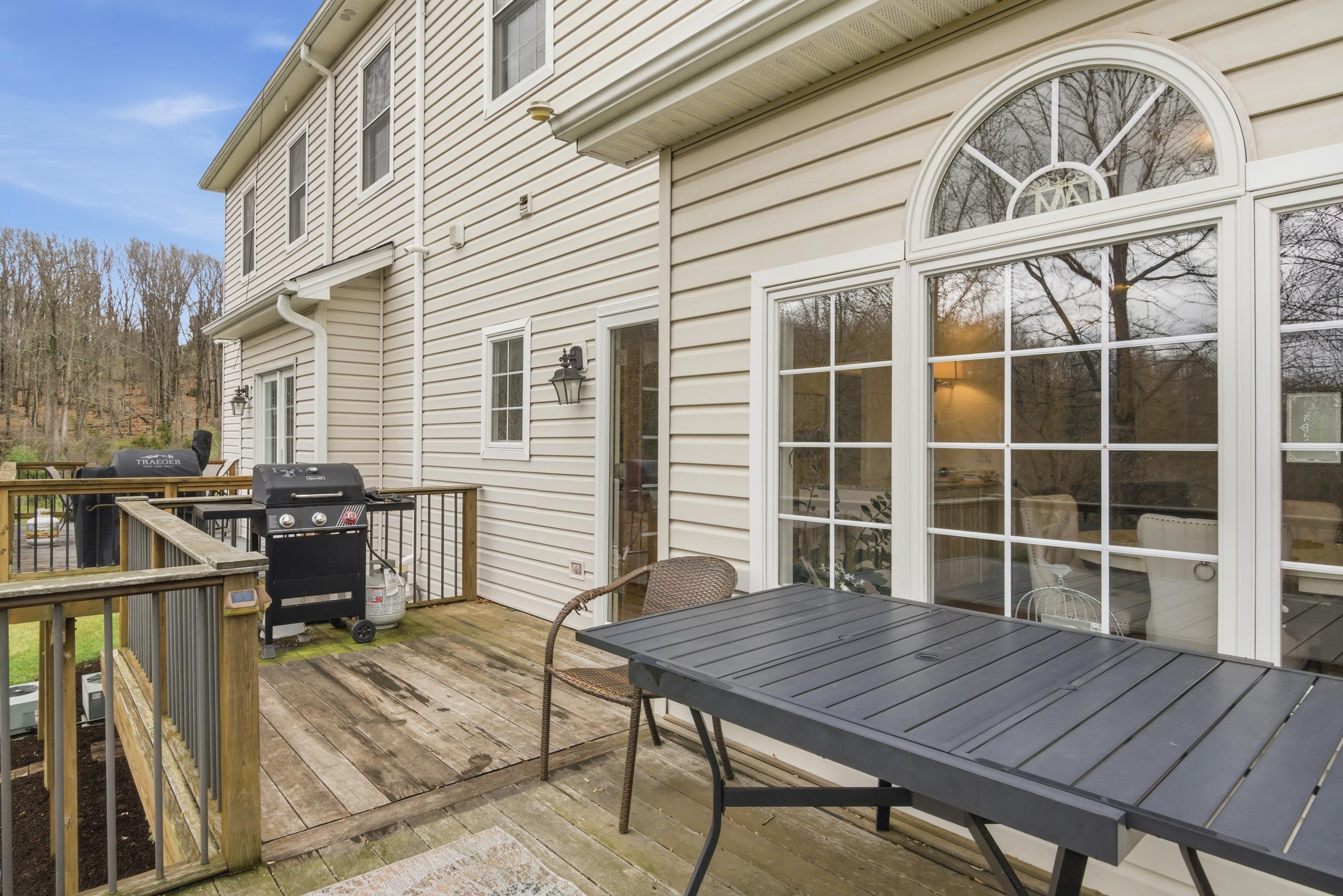 2645 Blossom Trail E