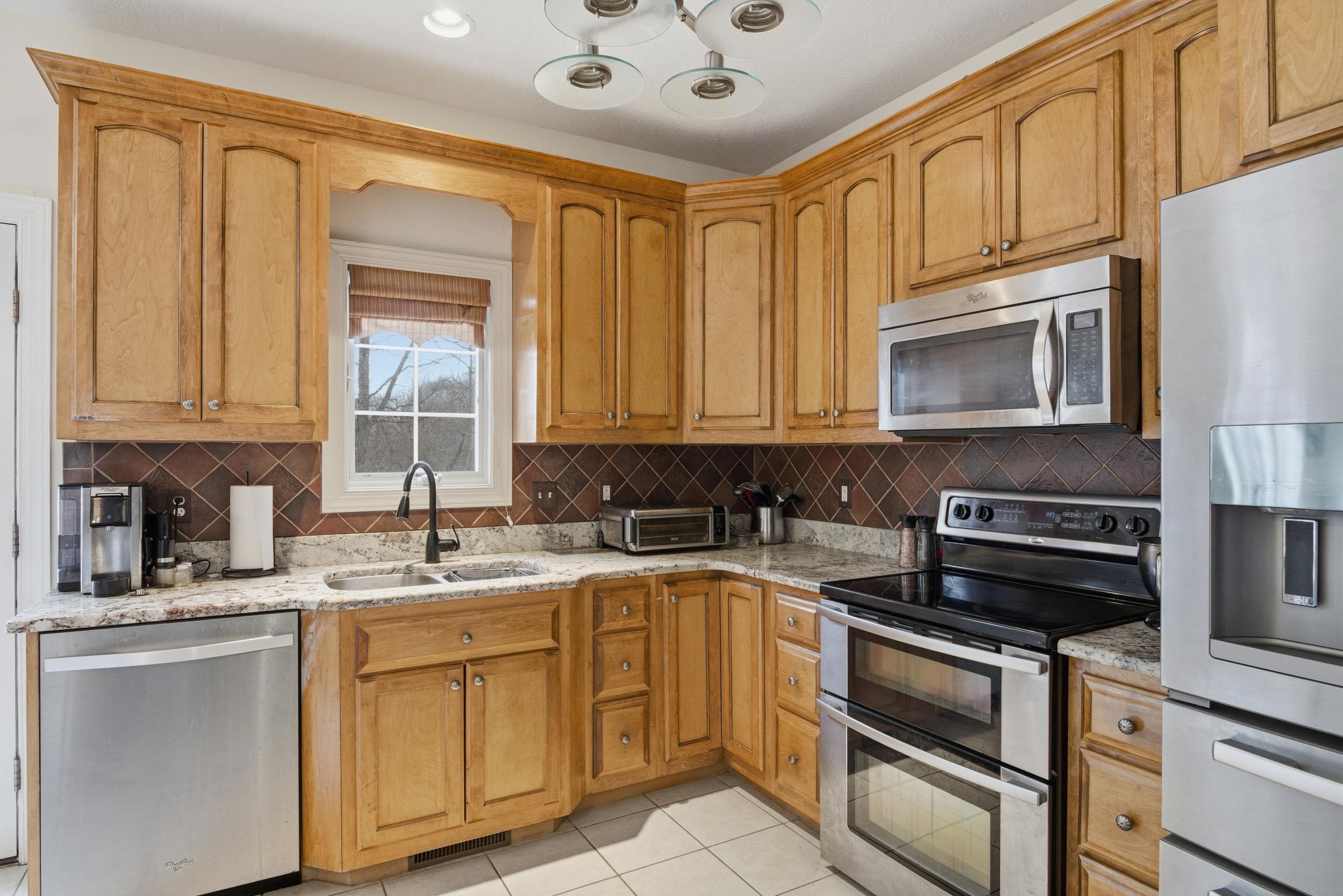 2645 Blossom Trail E