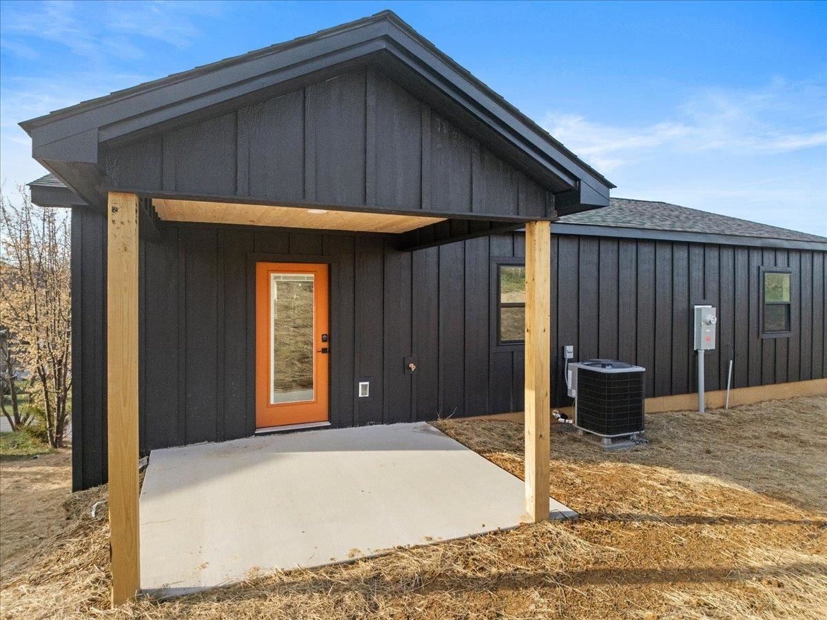 1045 BEAVER Drive