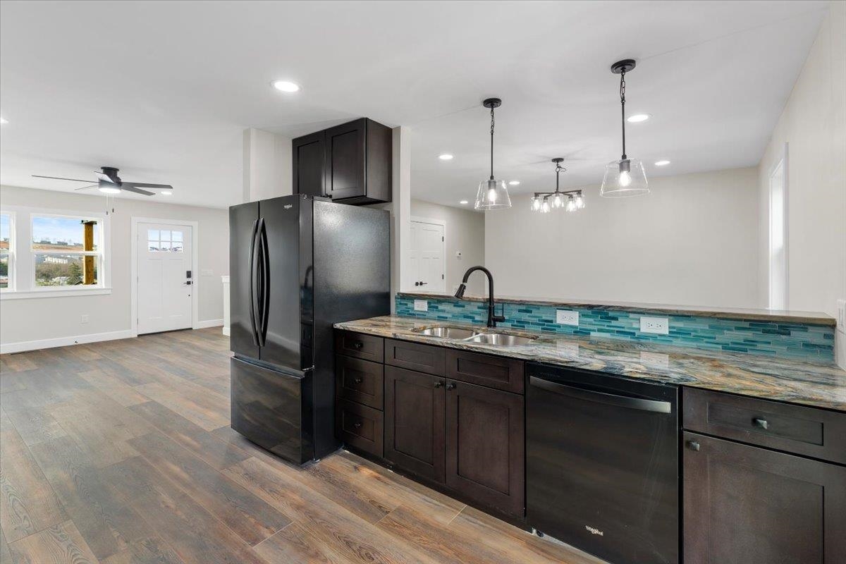 1045 BEAVER Drive